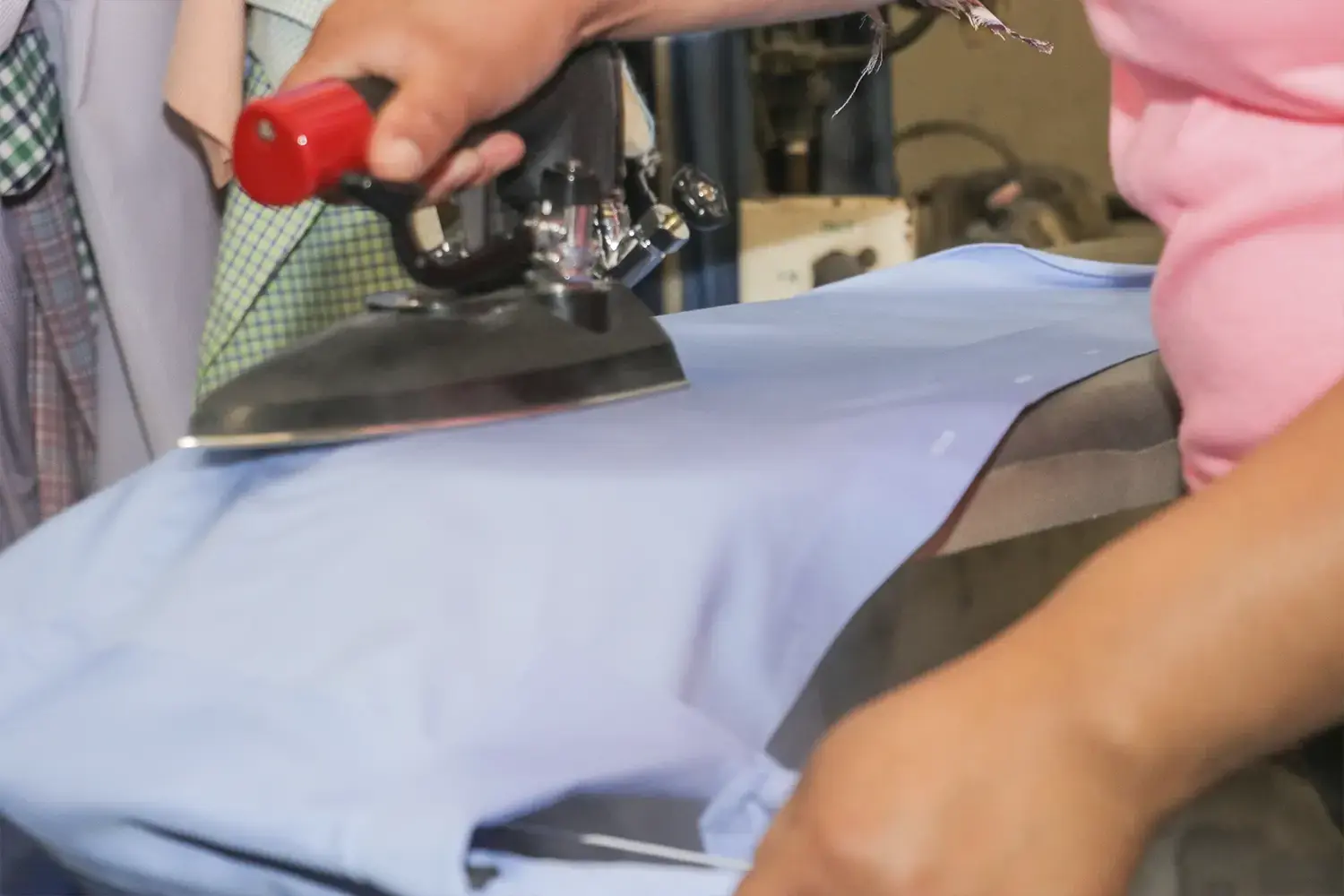 Bartoli Cleaners & Laundry - Image 12