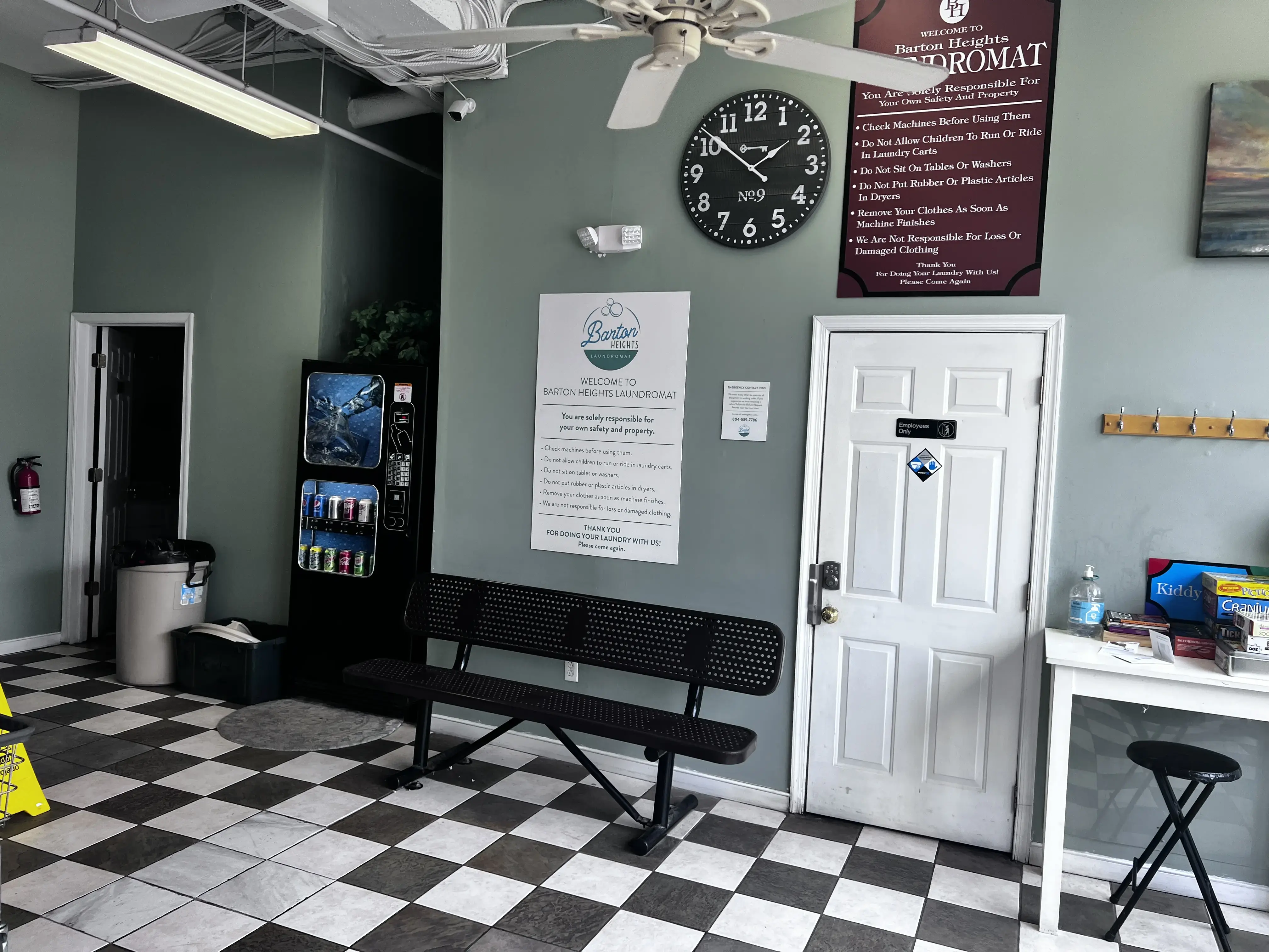 Barton Heights Laundromat thumbnail 16