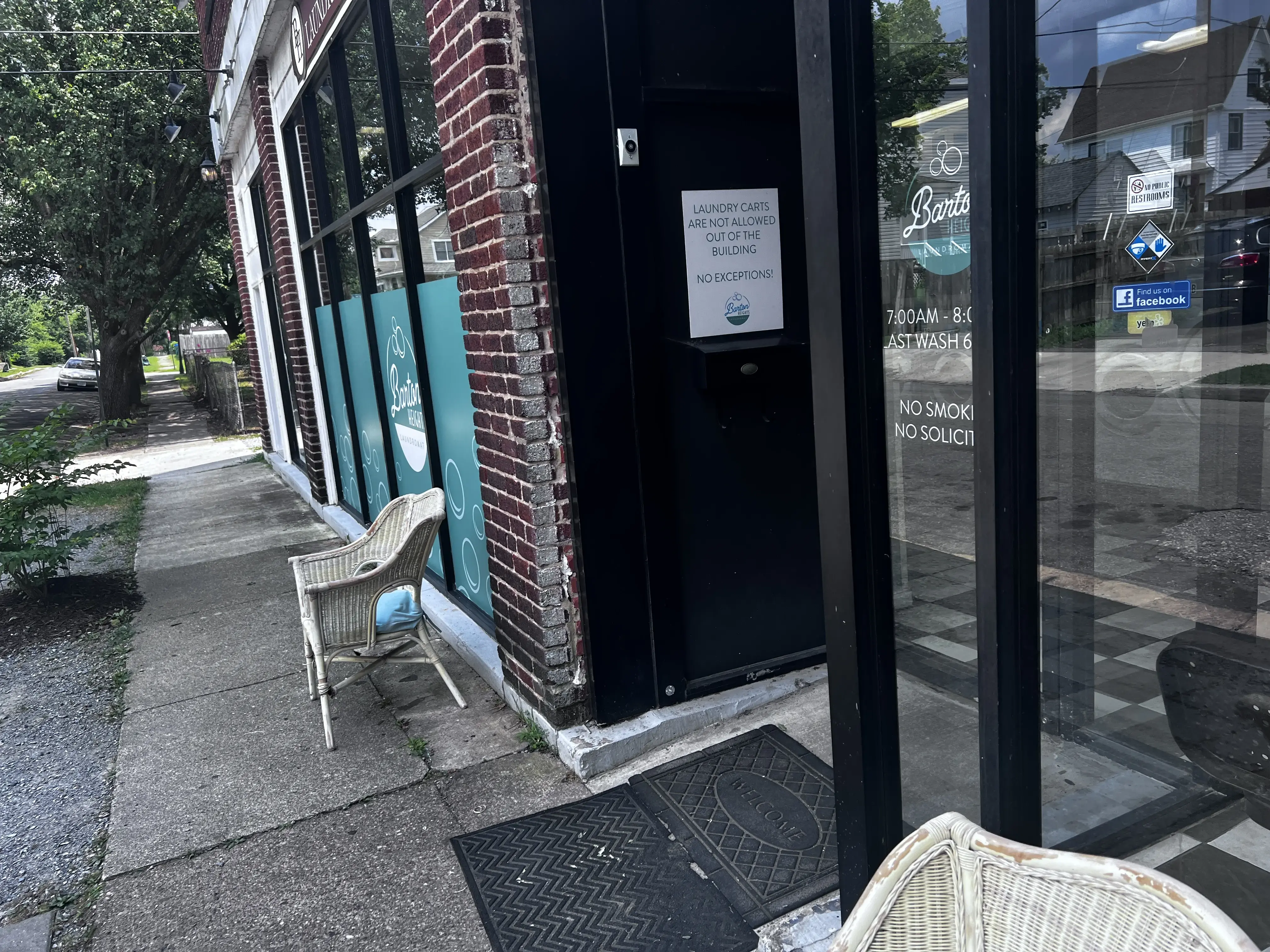 Barton Heights Laundromat thumbnail 6