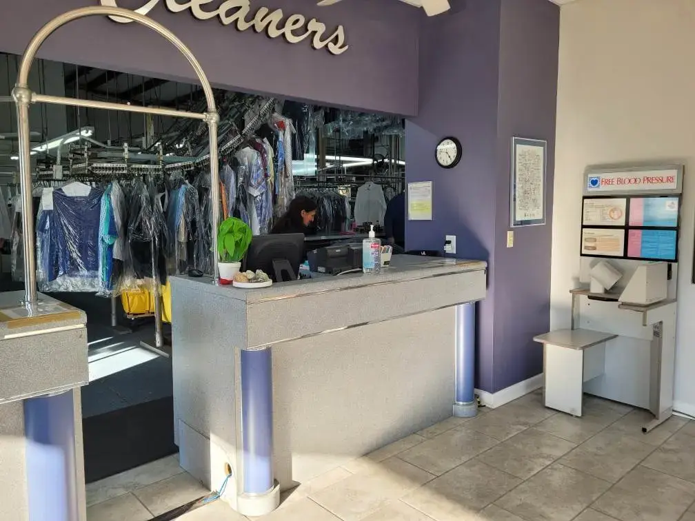 Bartow Dry Cleaner - Image 6