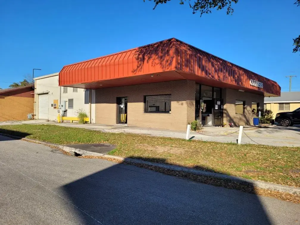 Bartow Dry Cleaner - Image 10