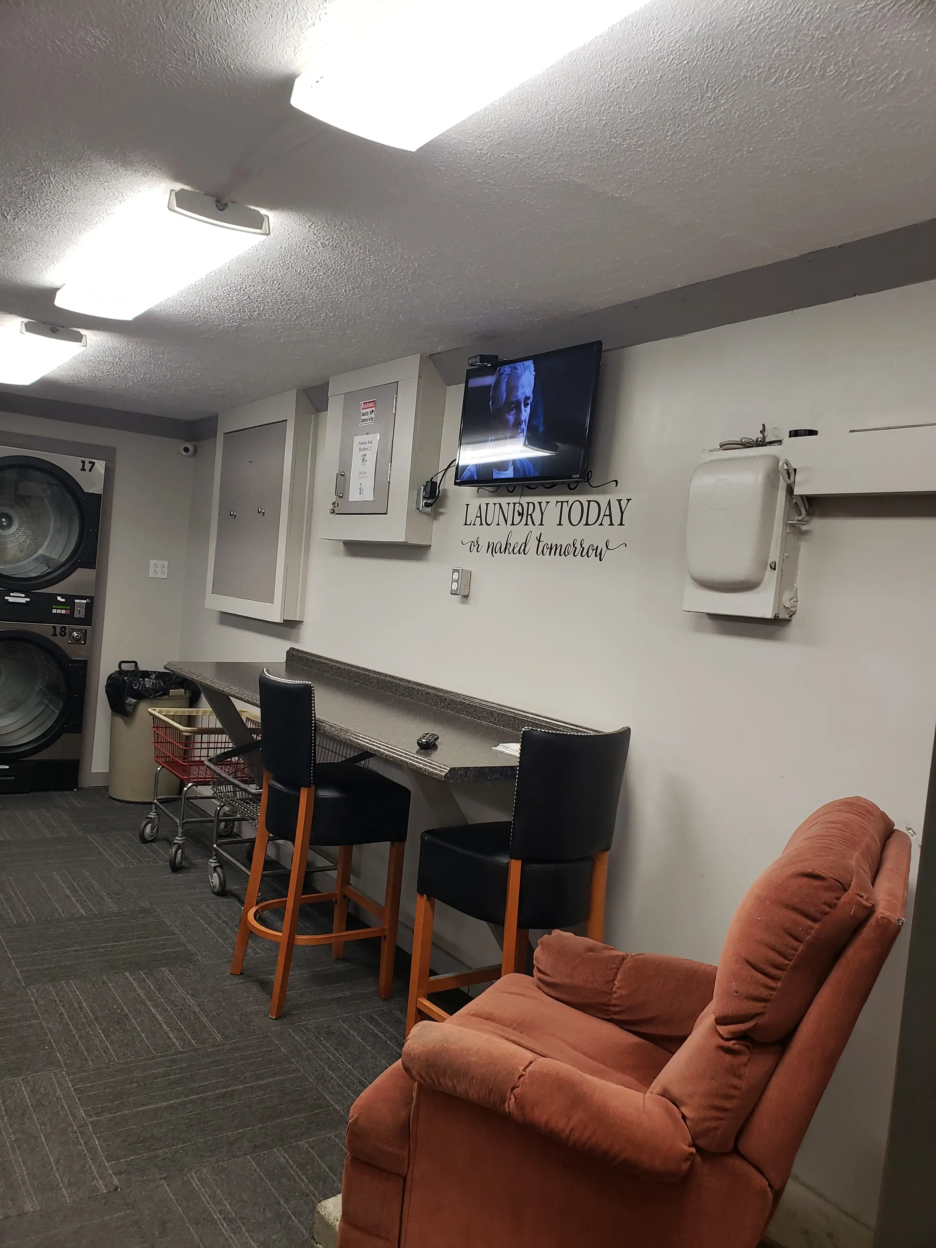 Basilone Coin Wash Laundry thumbnail 7