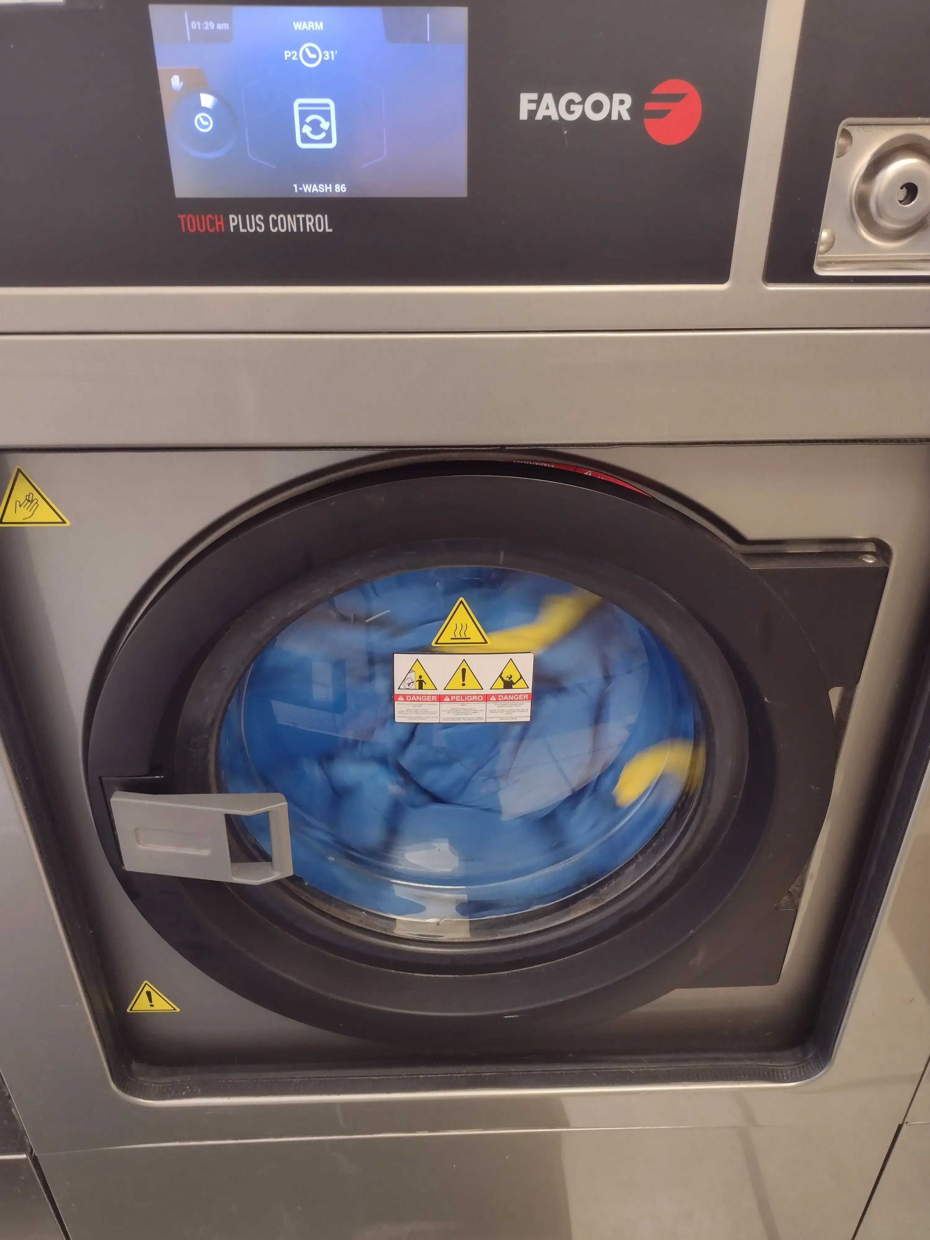 Basilone Coin Wash Laundry - Image 9