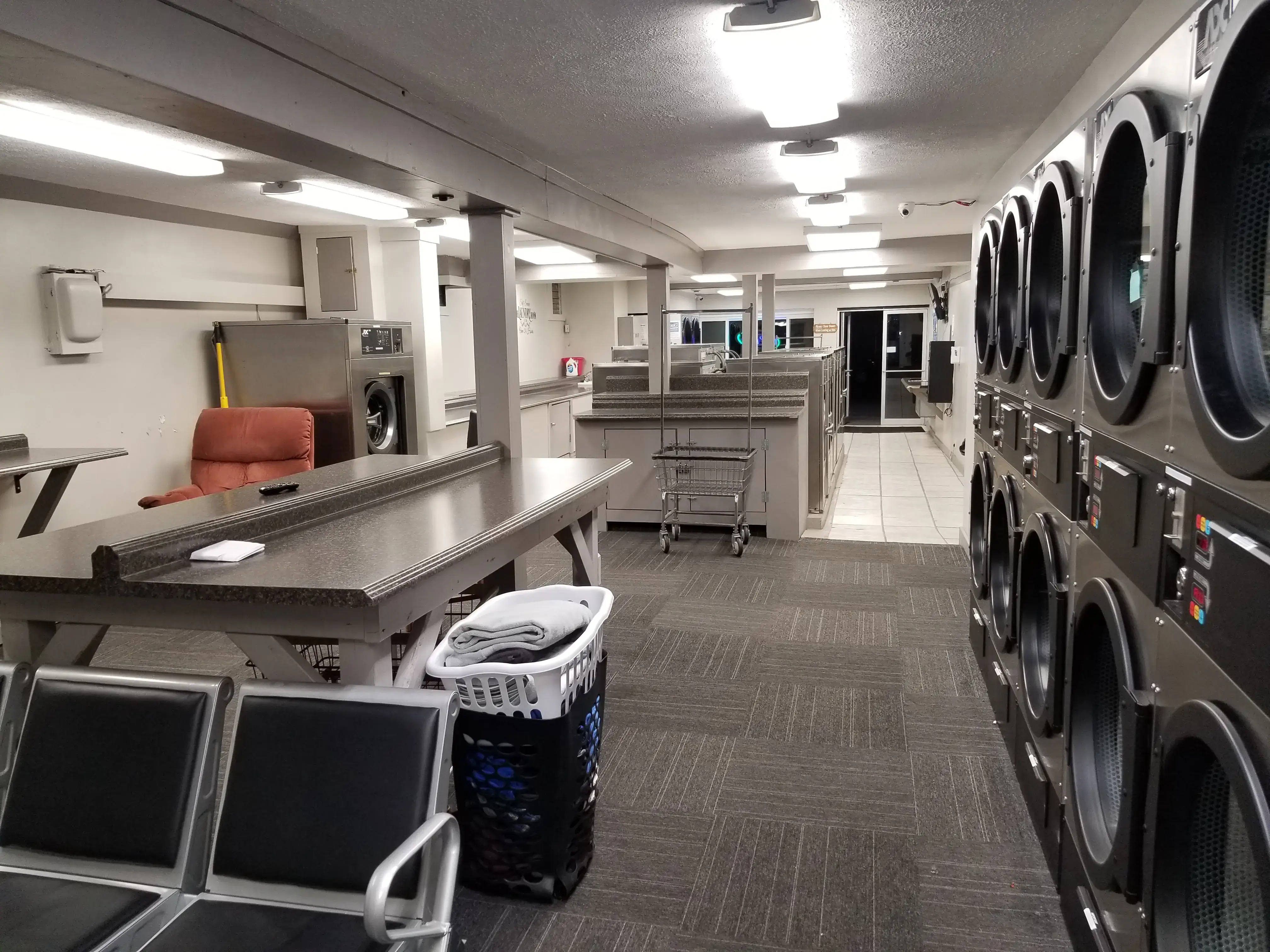 Basilone Coin Wash Laundry - Image 6