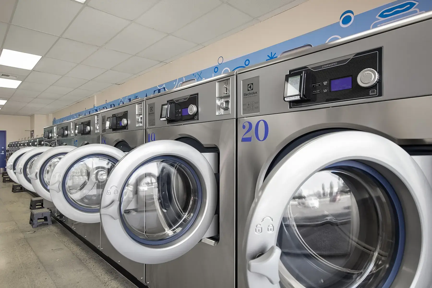 Baskets Laundromat thumbnail 13