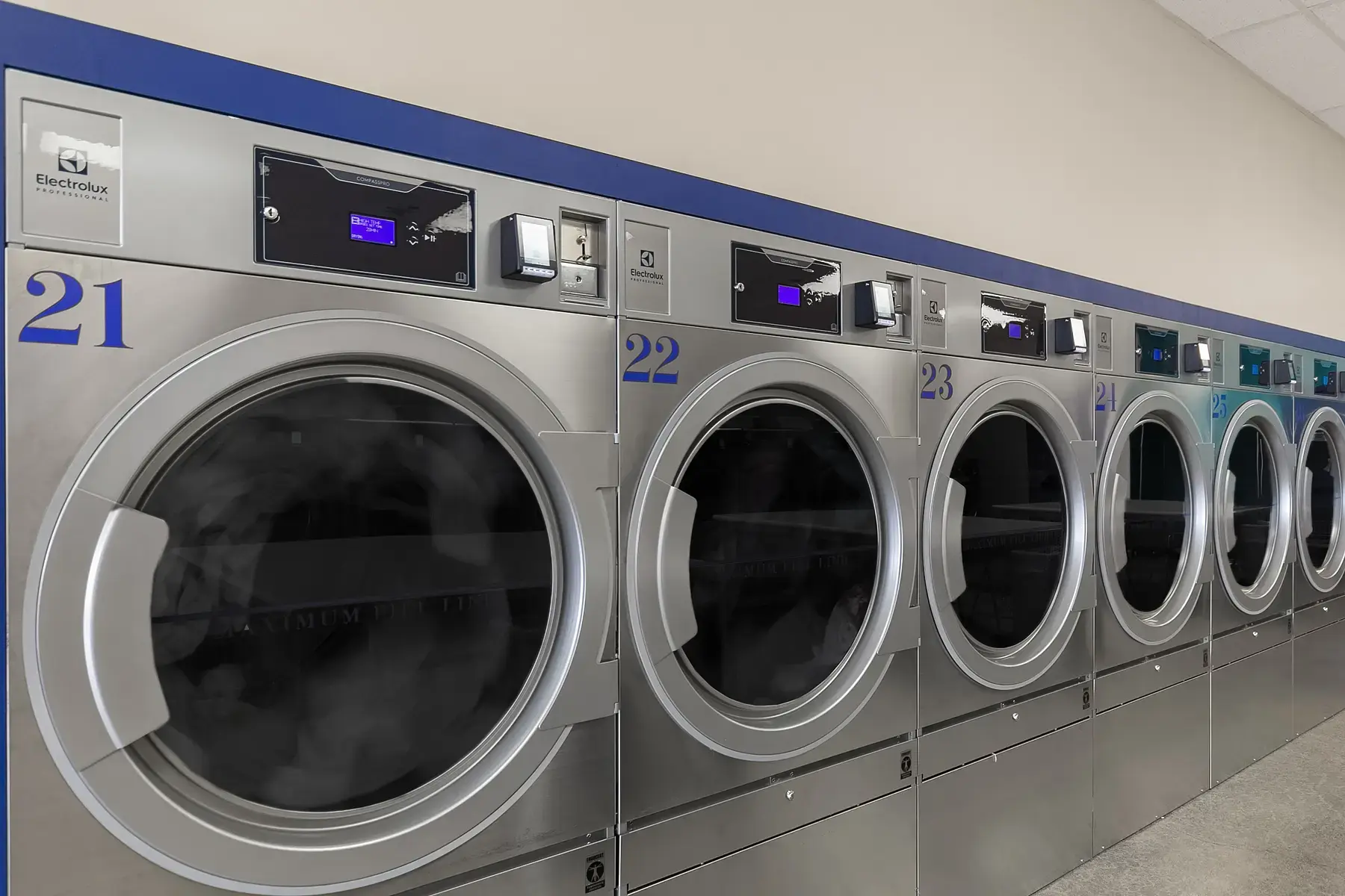 Baskets Laundromat - Image 17