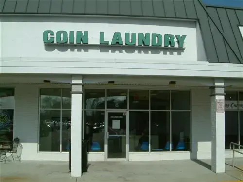 Battlefield Blvd. Laundry Land Laundromat - Image 2