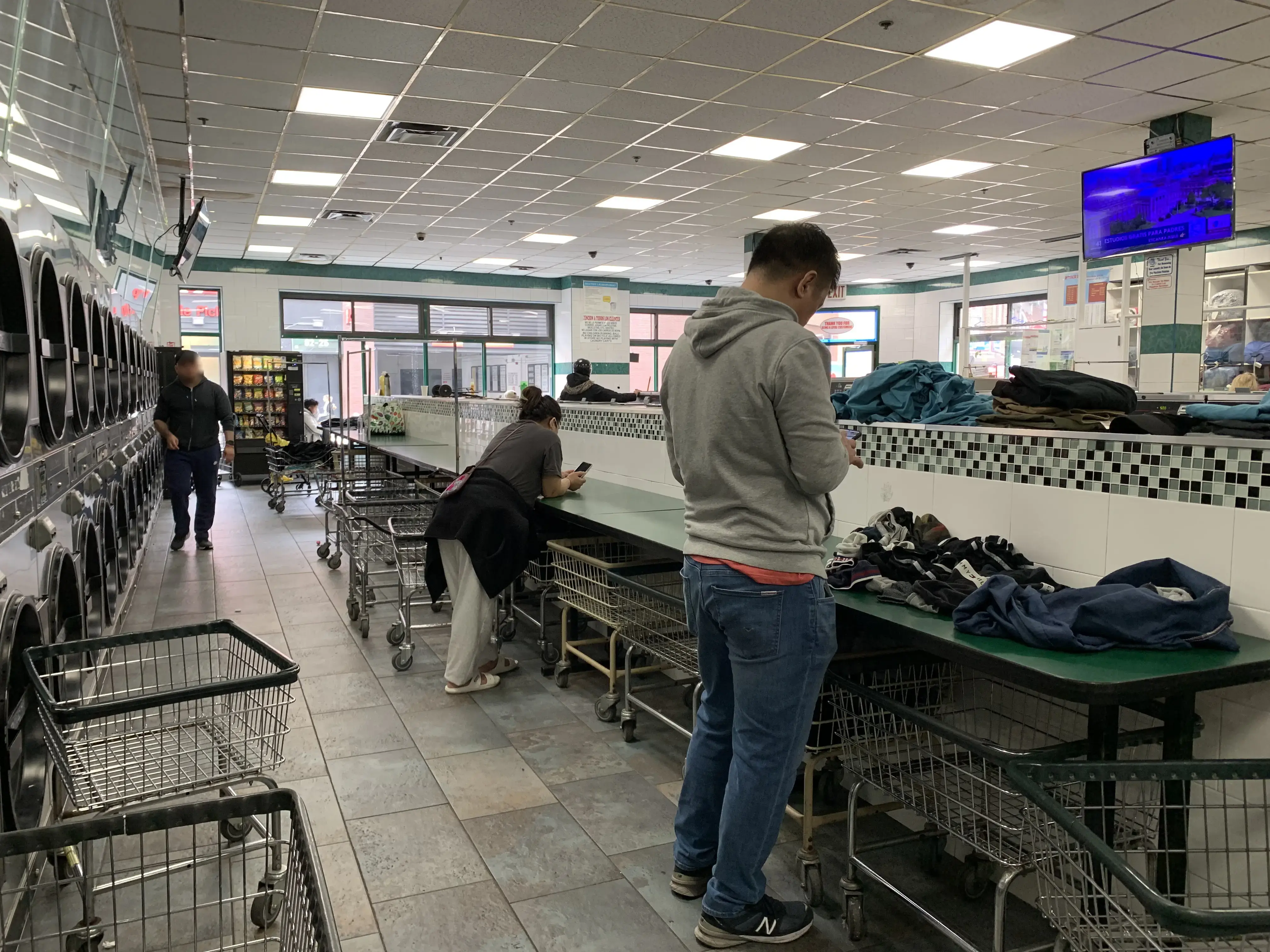 Baxter MegaWash Laundromat thumbnail 5