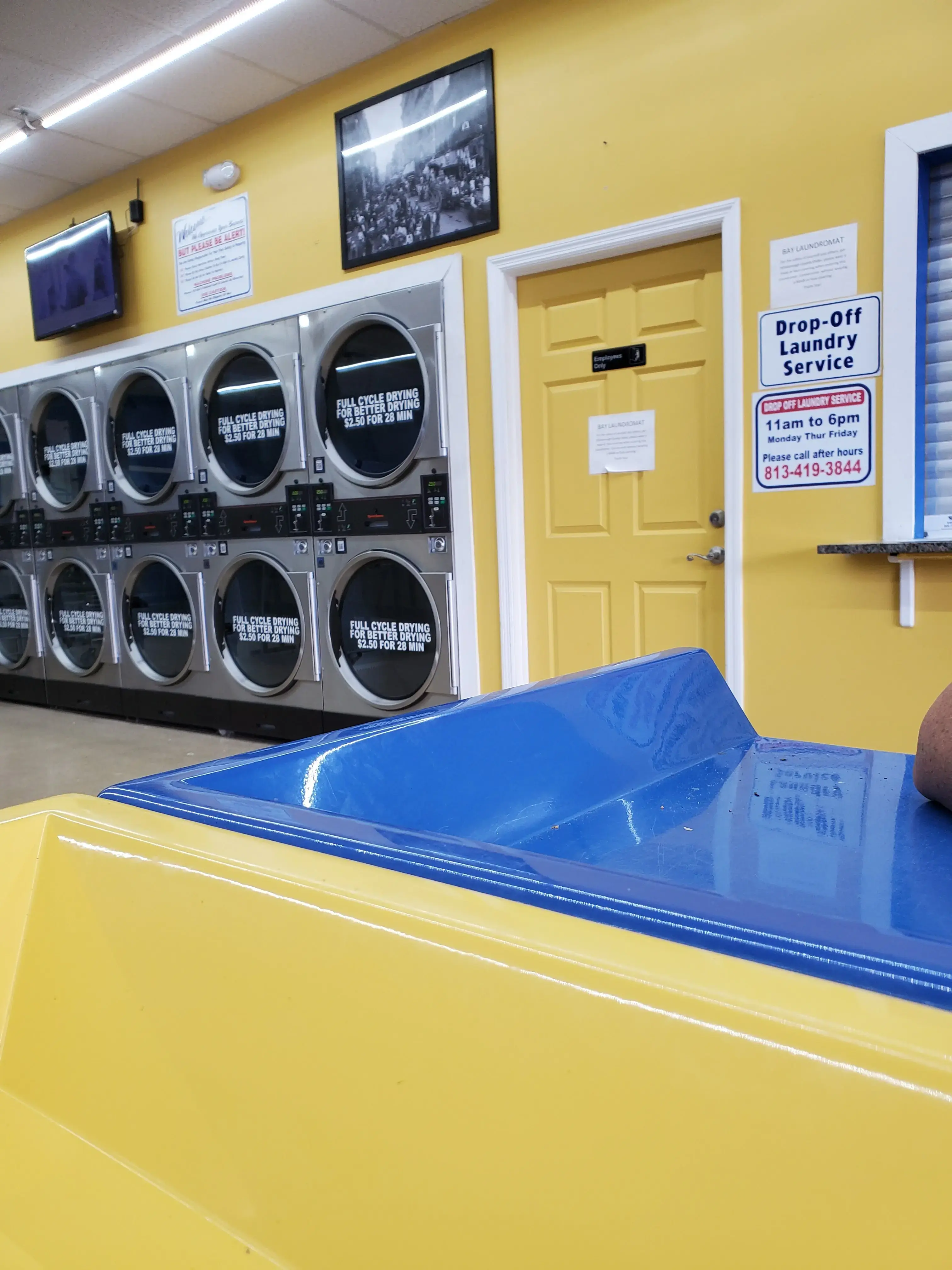 Bay Laundromat thumbnail 16