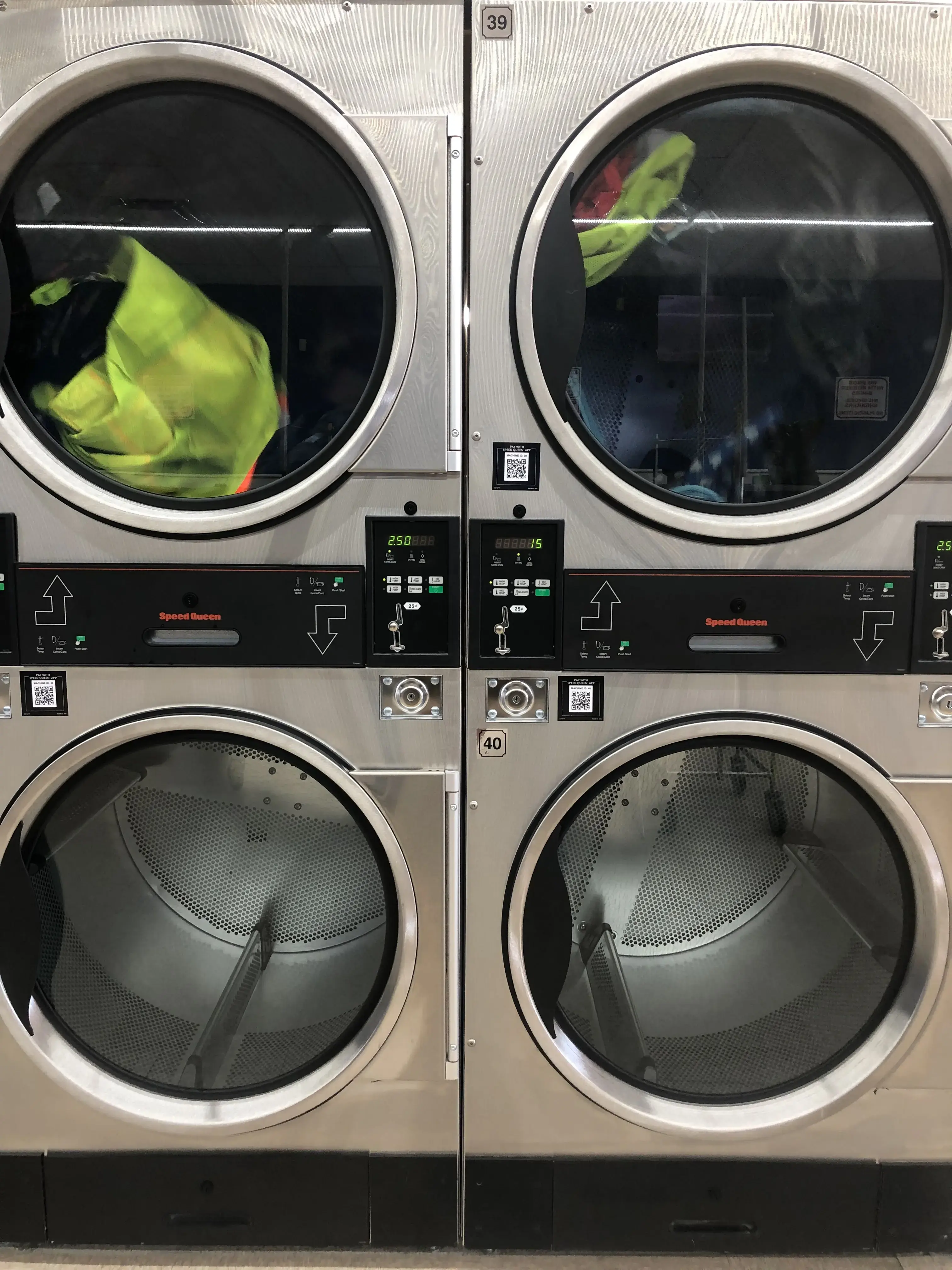 Bay Laundromat - Image 13