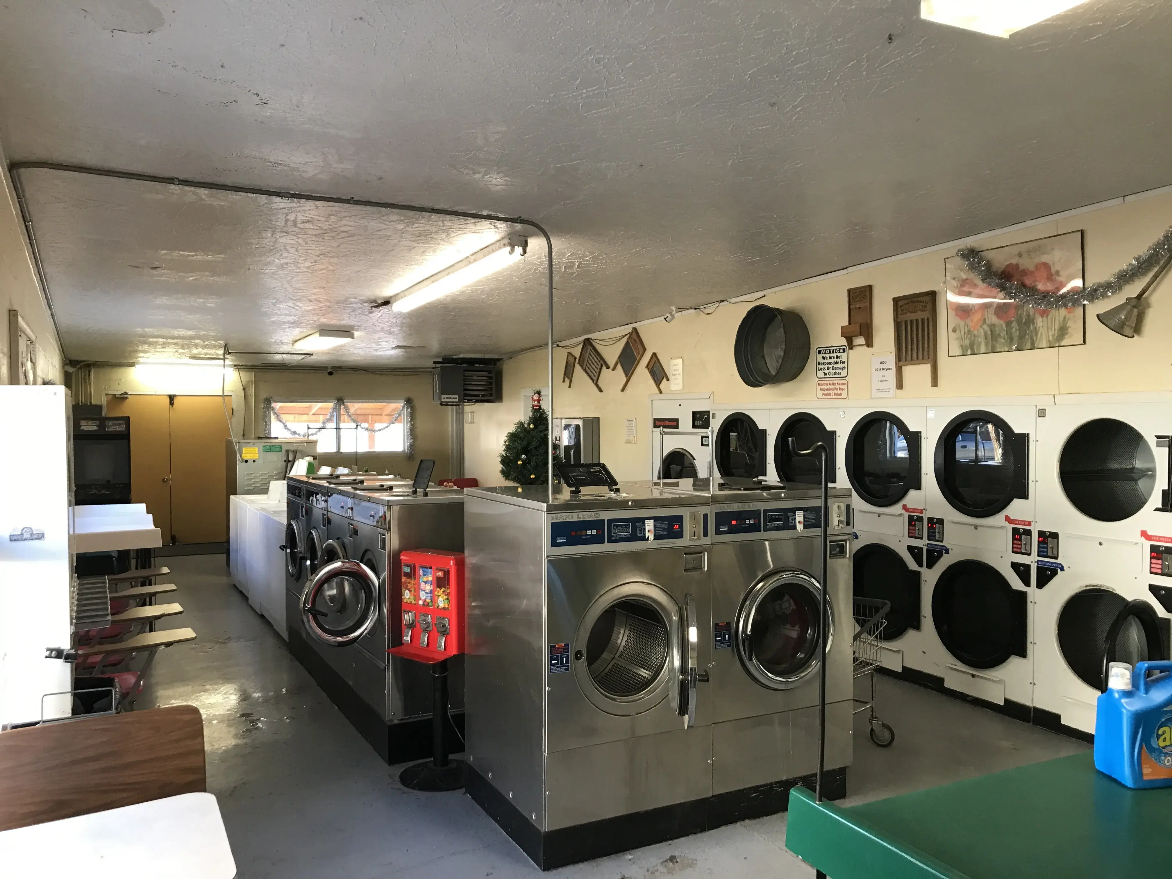 Bayfield Family Laundry thumbnail 4