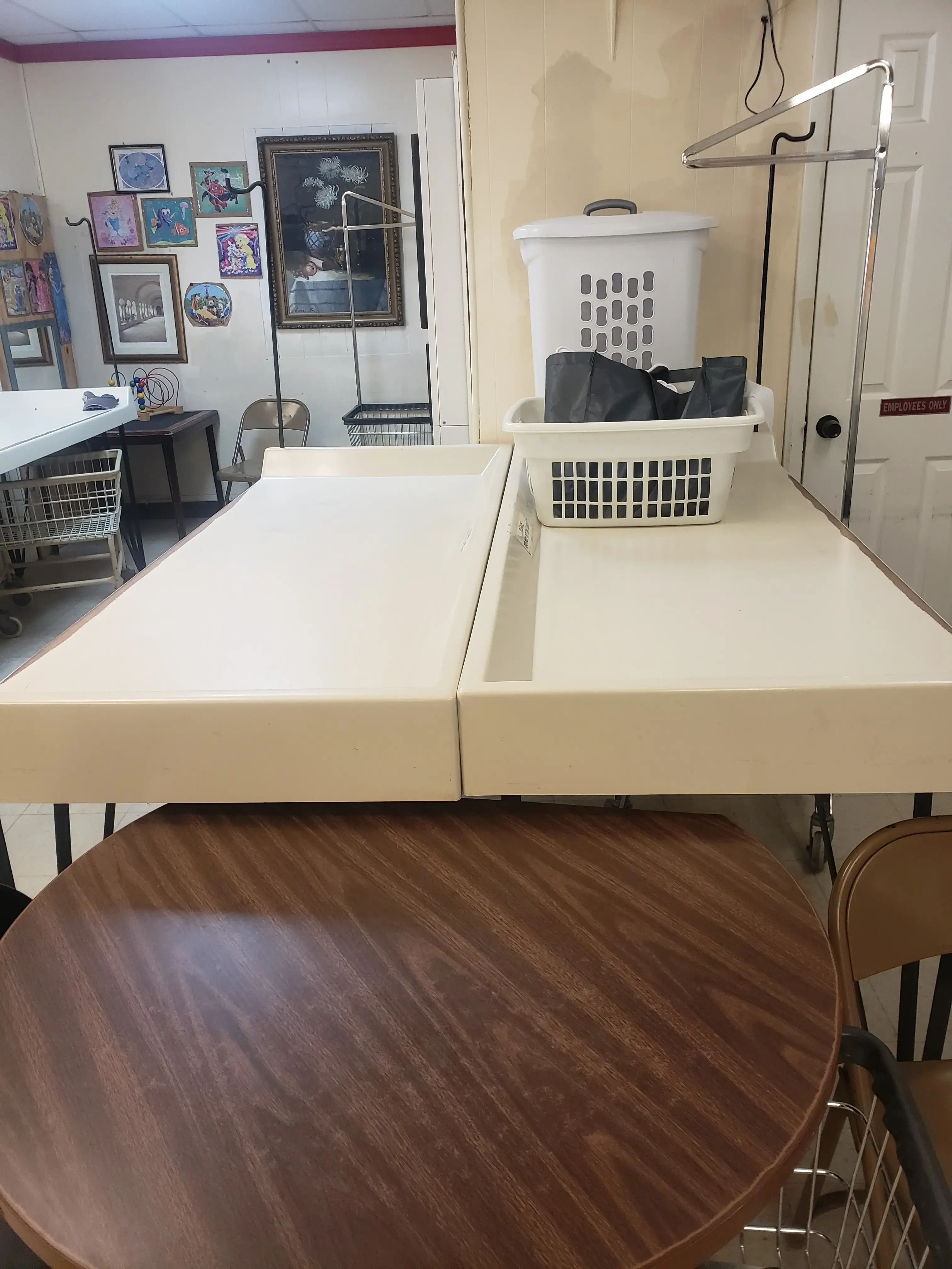 Baymeadows laundromat - Image 15