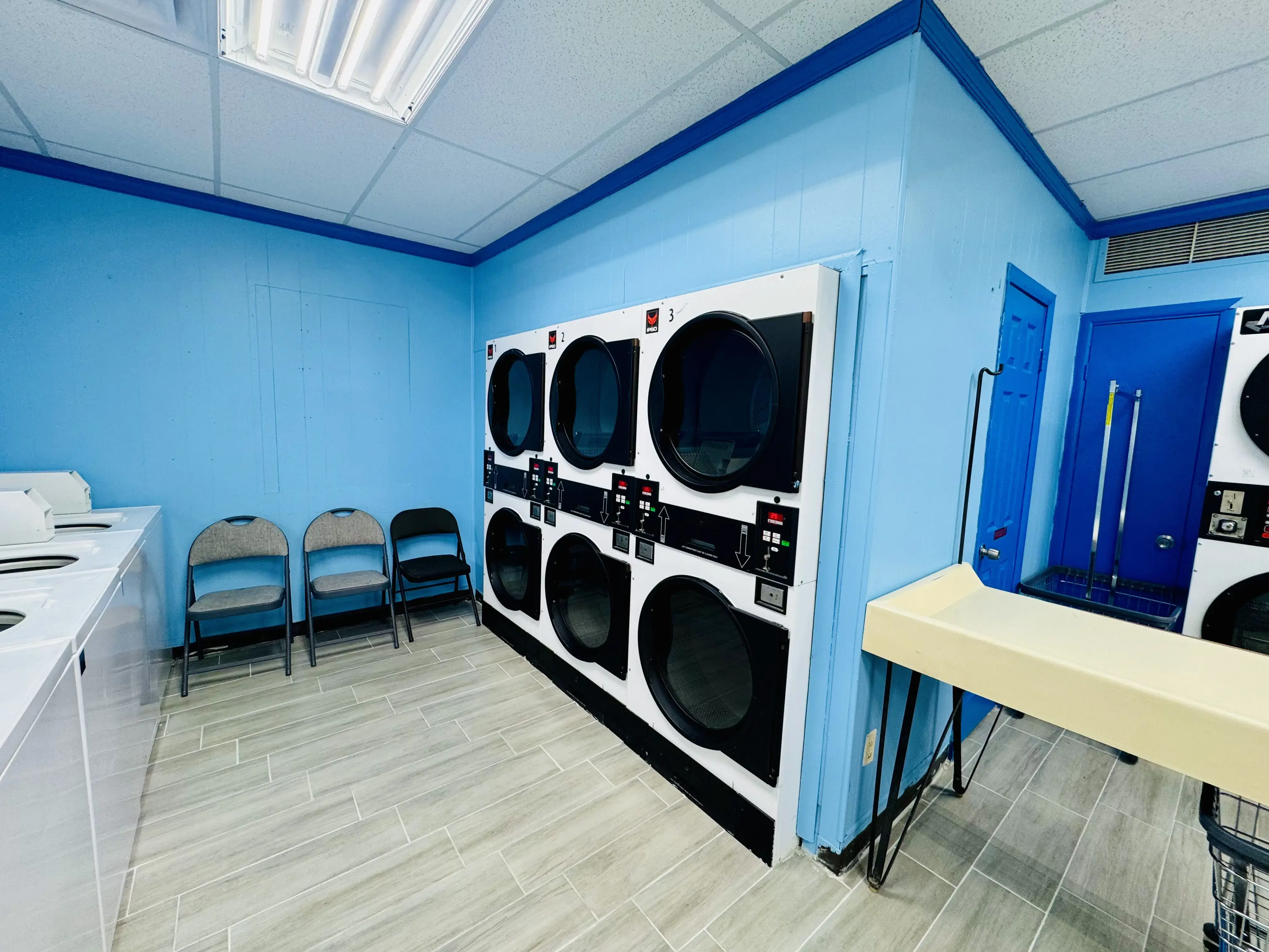 Baymeadows laundromat thumbnail 2