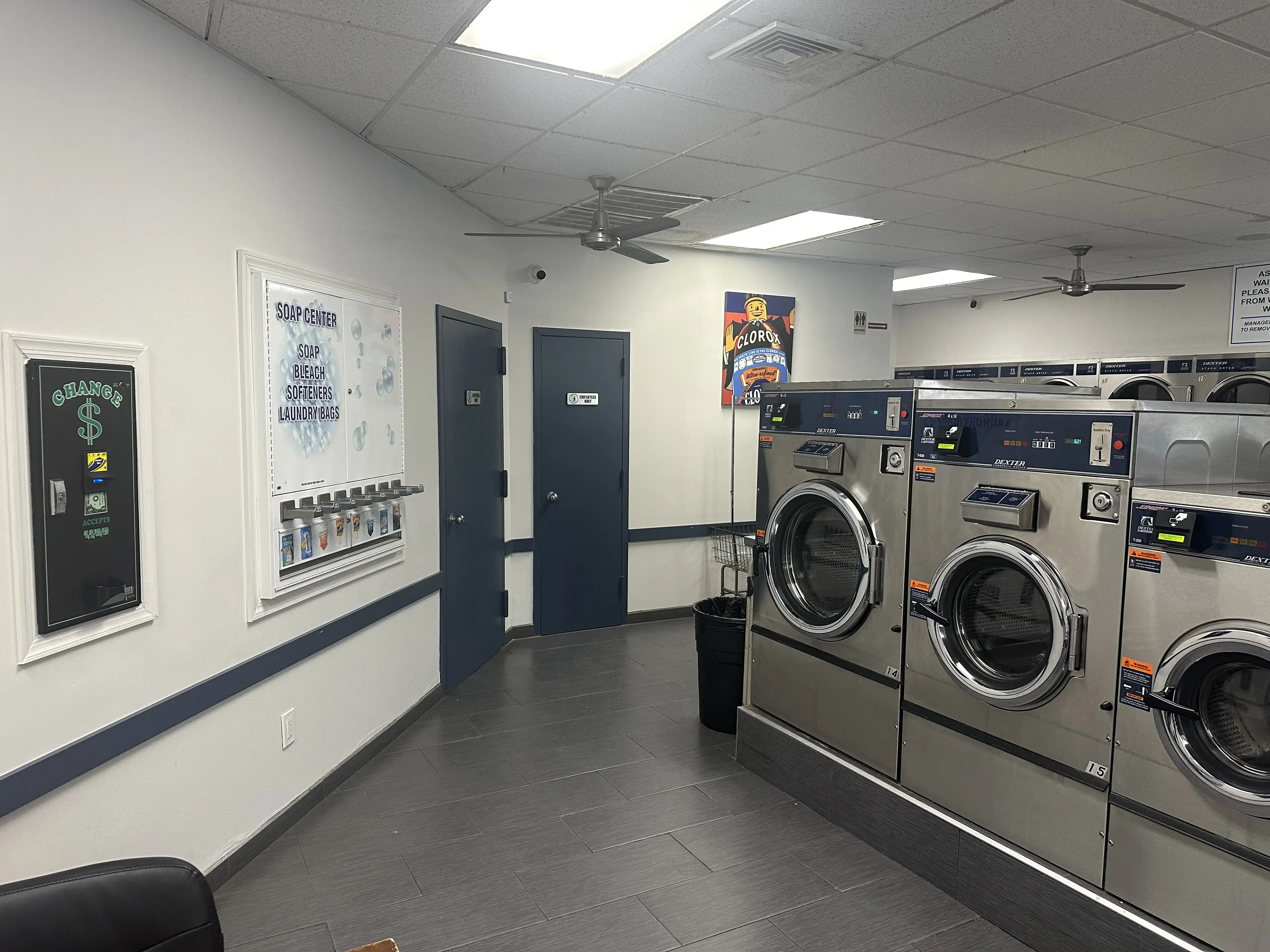 Bayport Laundromat thumbnail 14