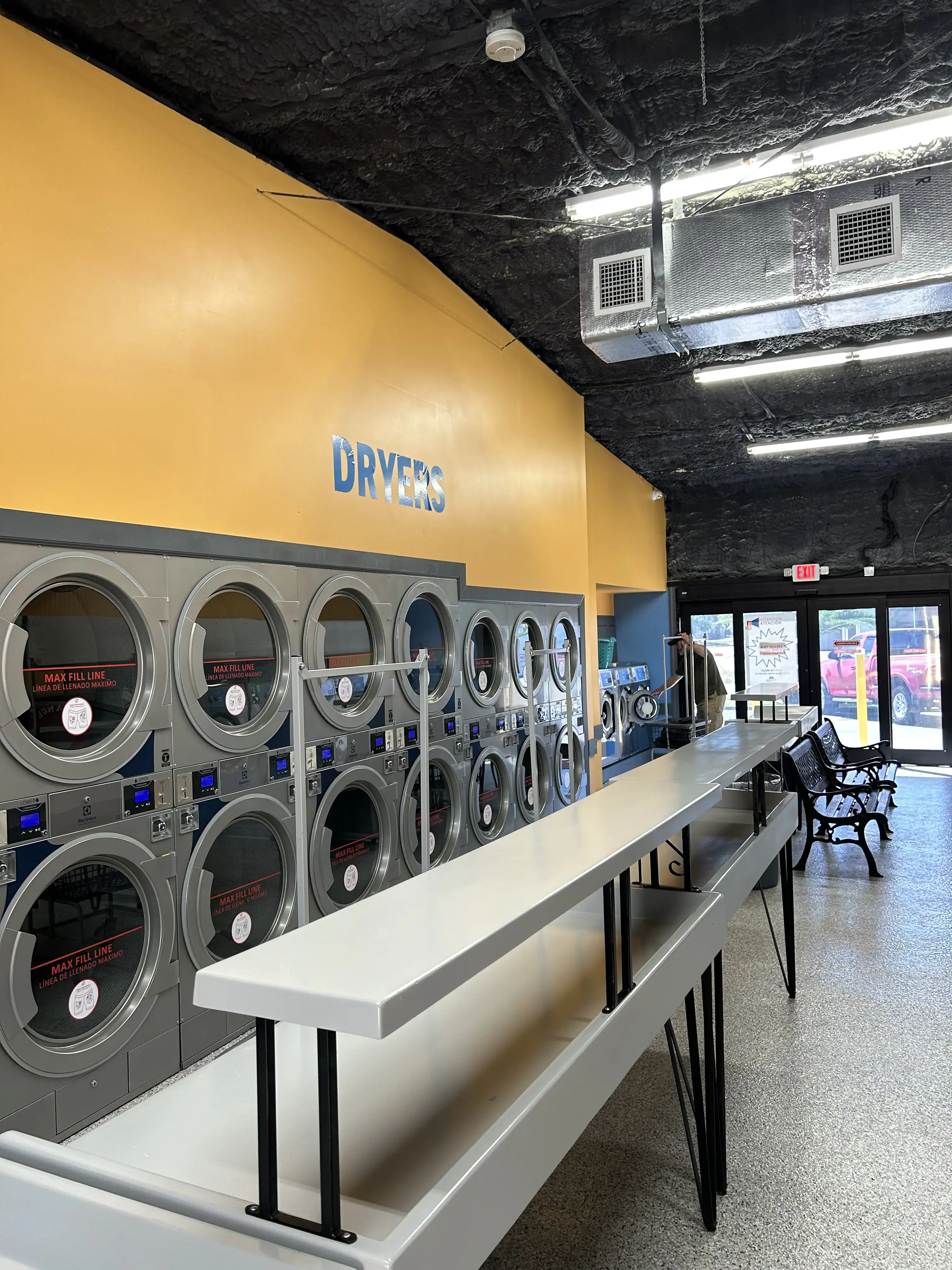 Bayshore Gardens Laundromat thumbnail 6