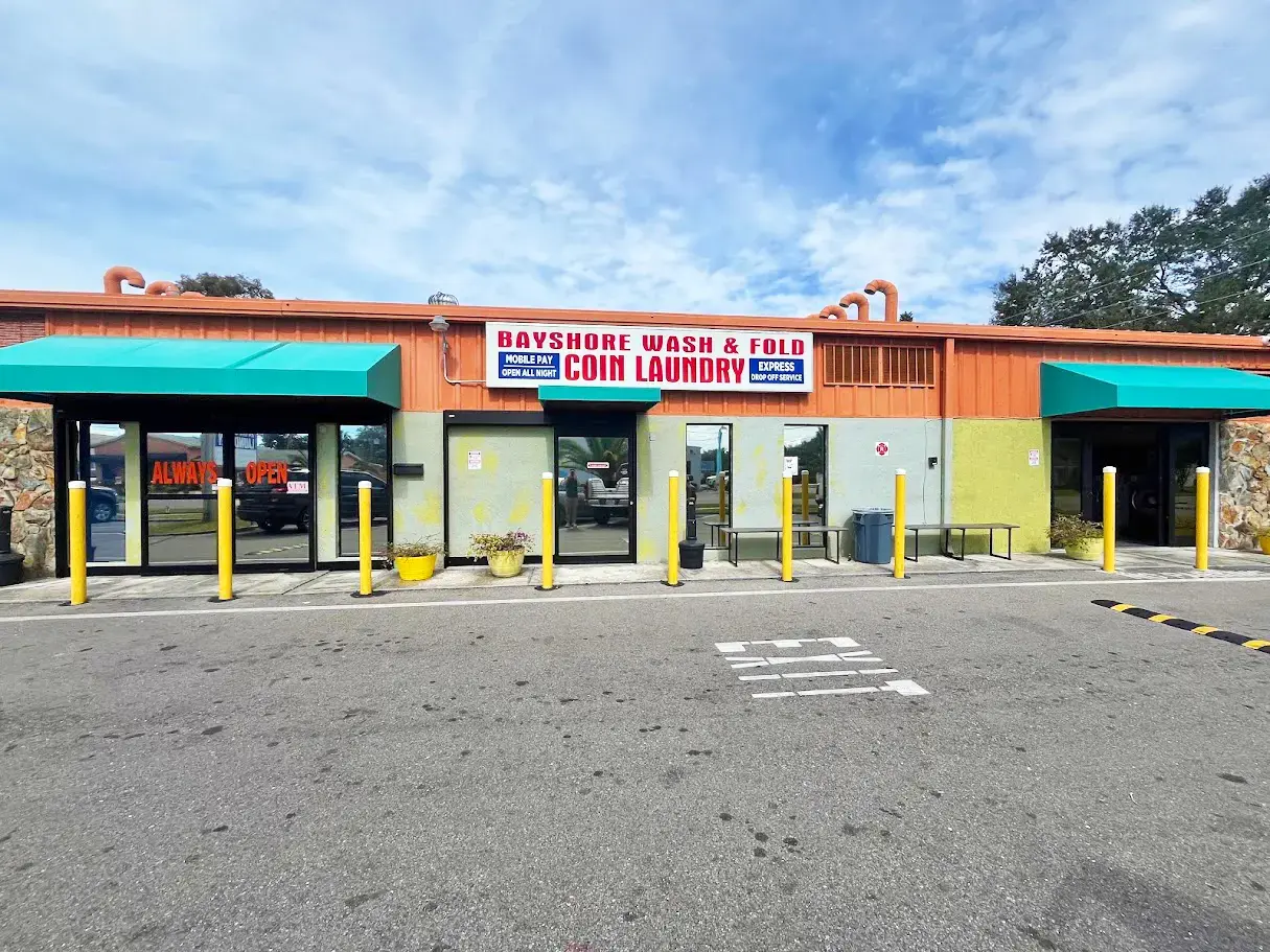 Bayshore Gardens Laundromat thumbnail 1