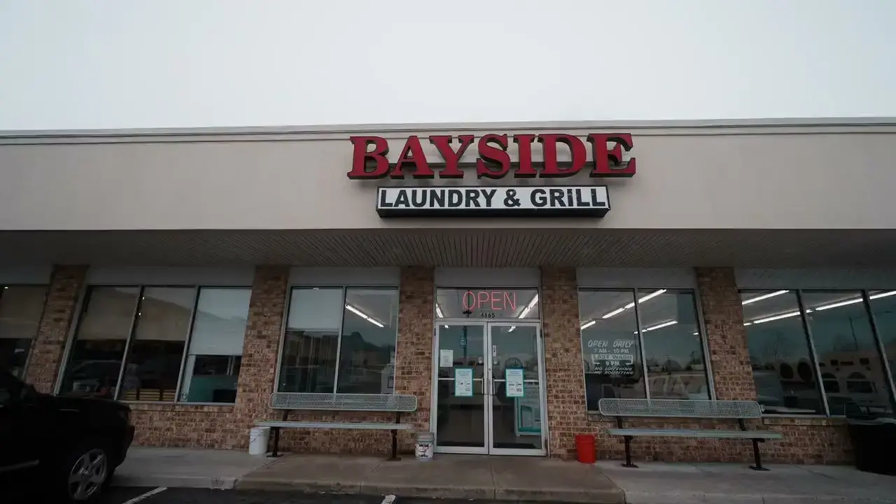 Bayside Laundry & Grill thumbnail 2