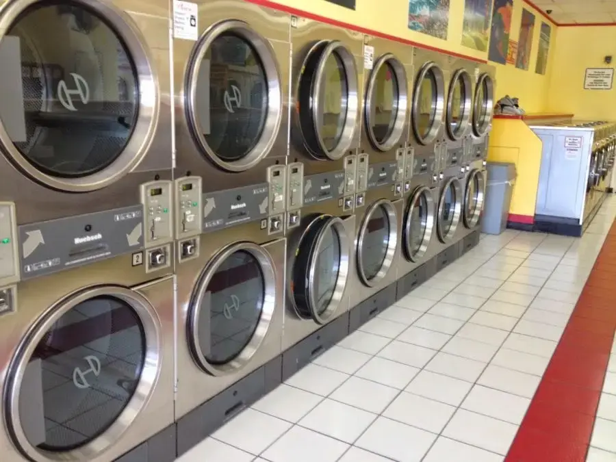 Bayside Station Laundromat - Image 4
