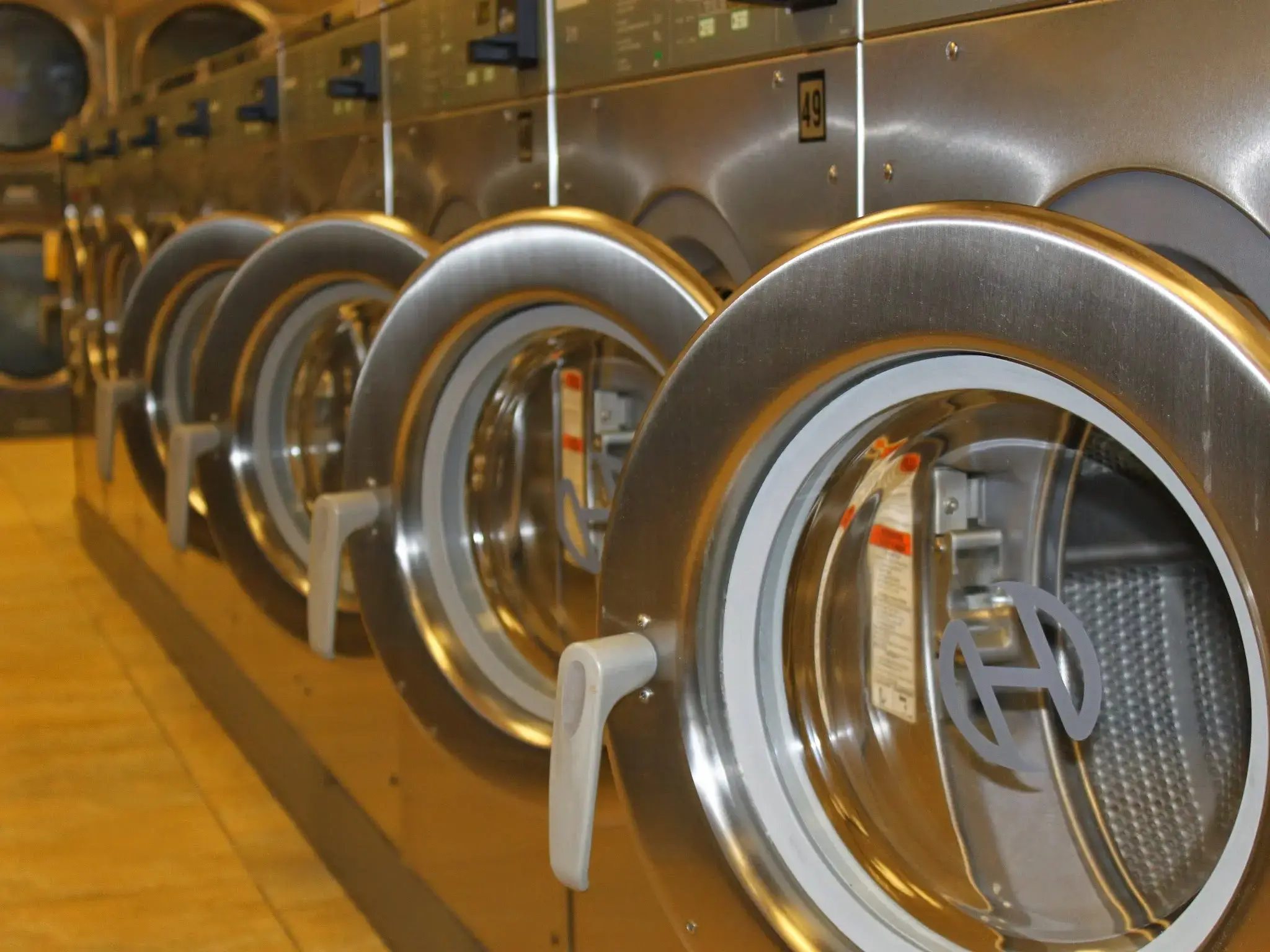 Bayside Station Laundromat thumbnail 5