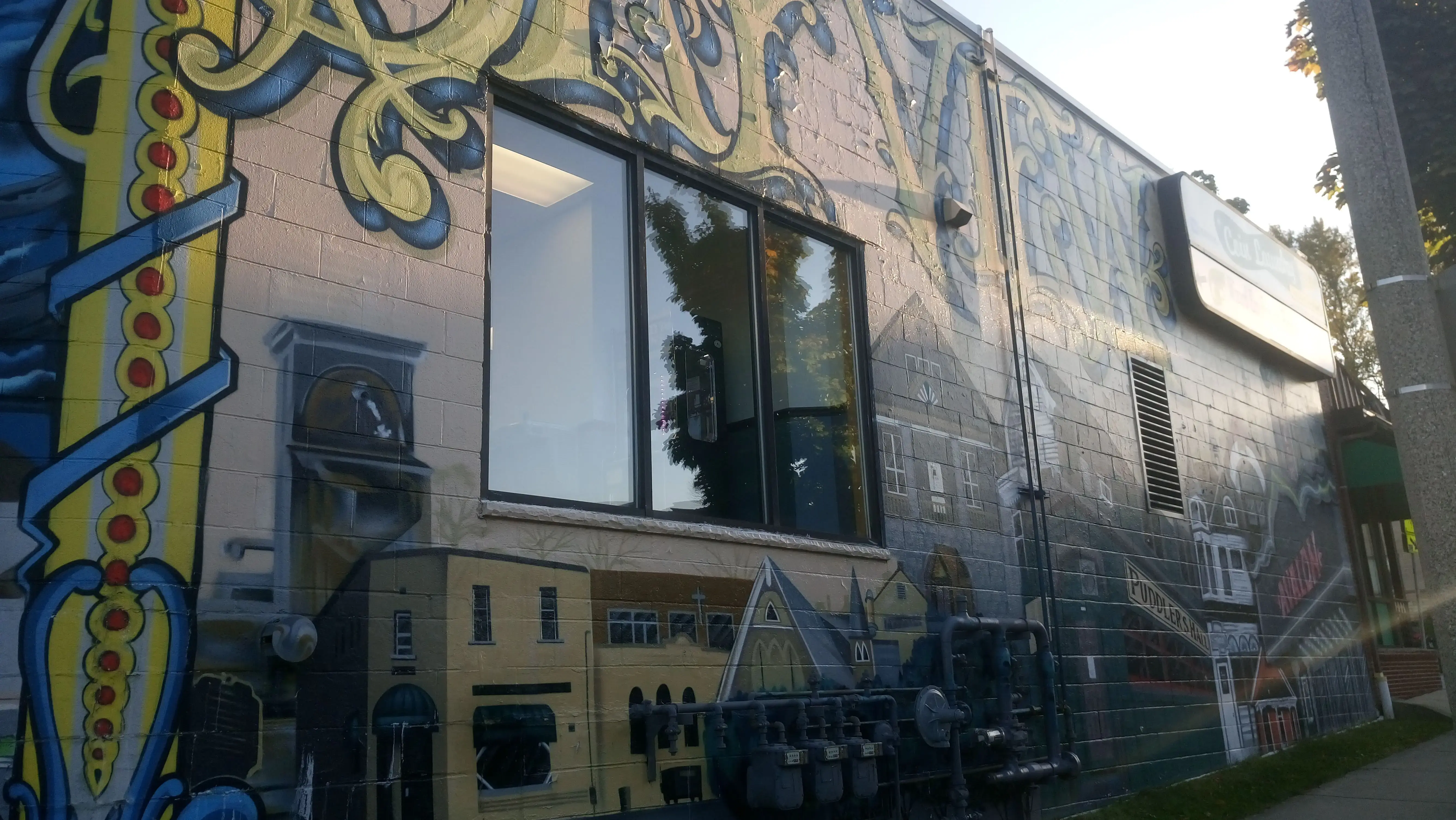 Bayview Laundromat MKE - Image 6