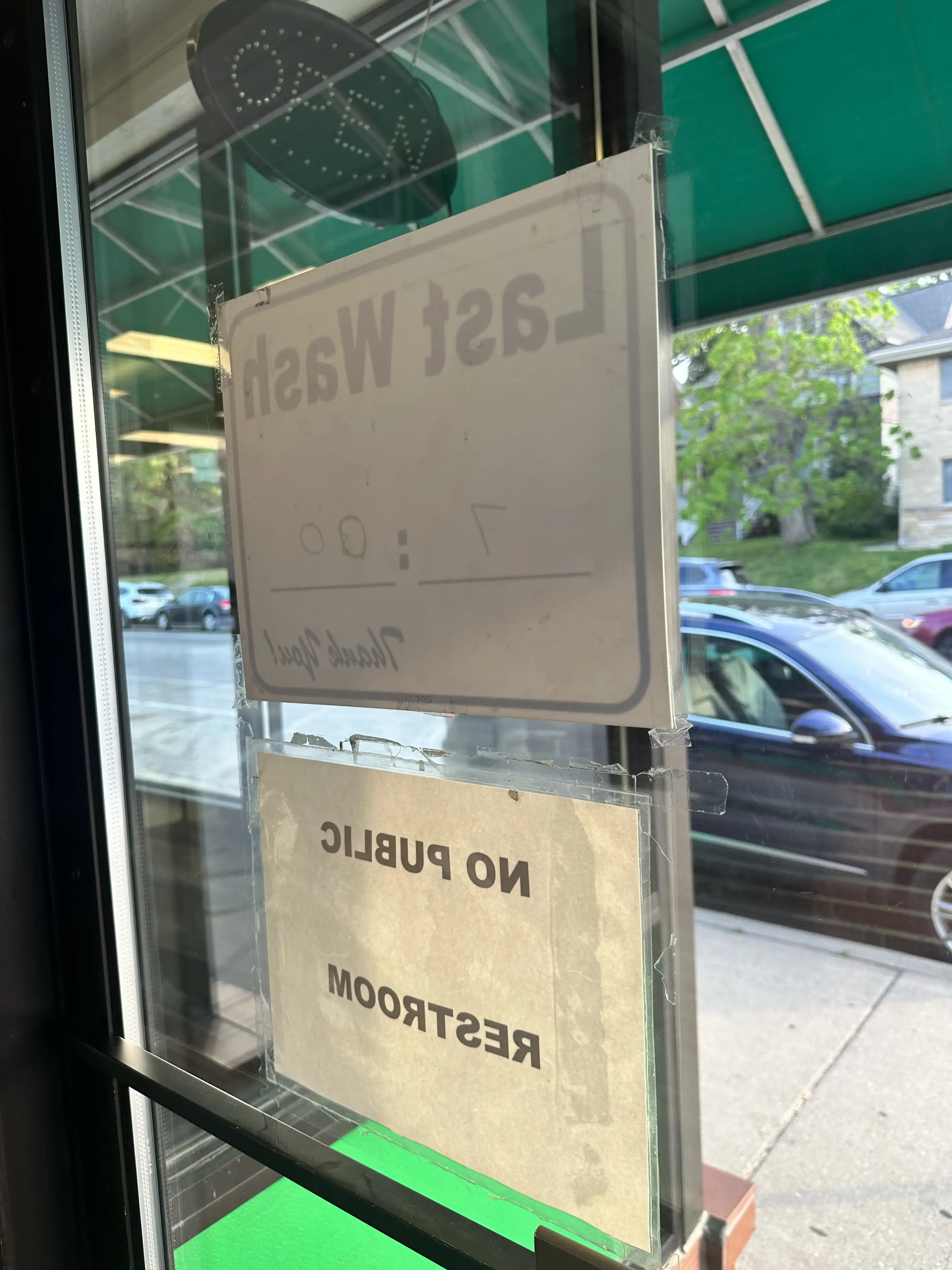 Bayview Laundromat MKE - Image 15