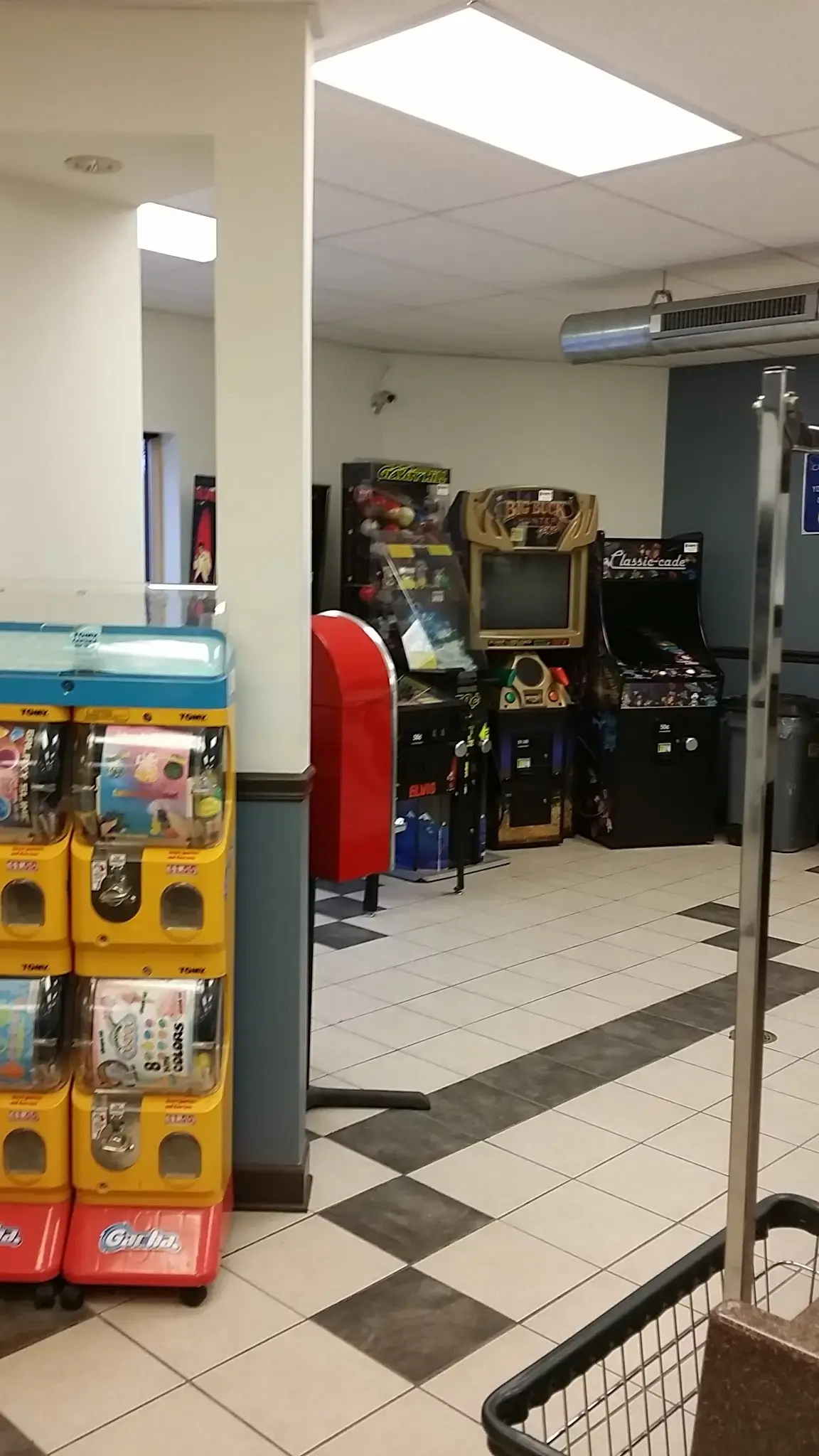 Bayview Laundromat MKE thumbnail 7