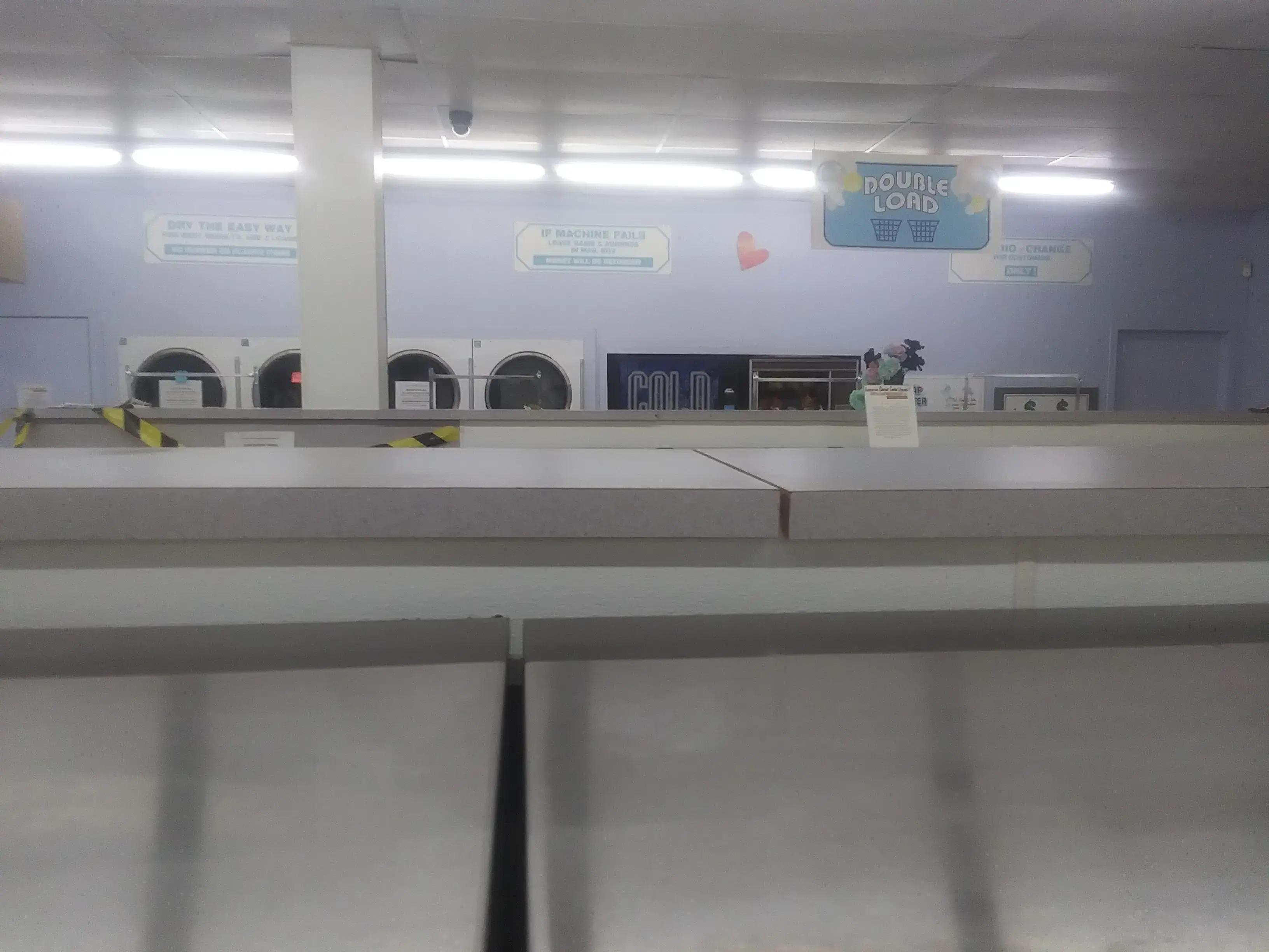 BB's Laundromat & Dry Cleaners thumbnail 9