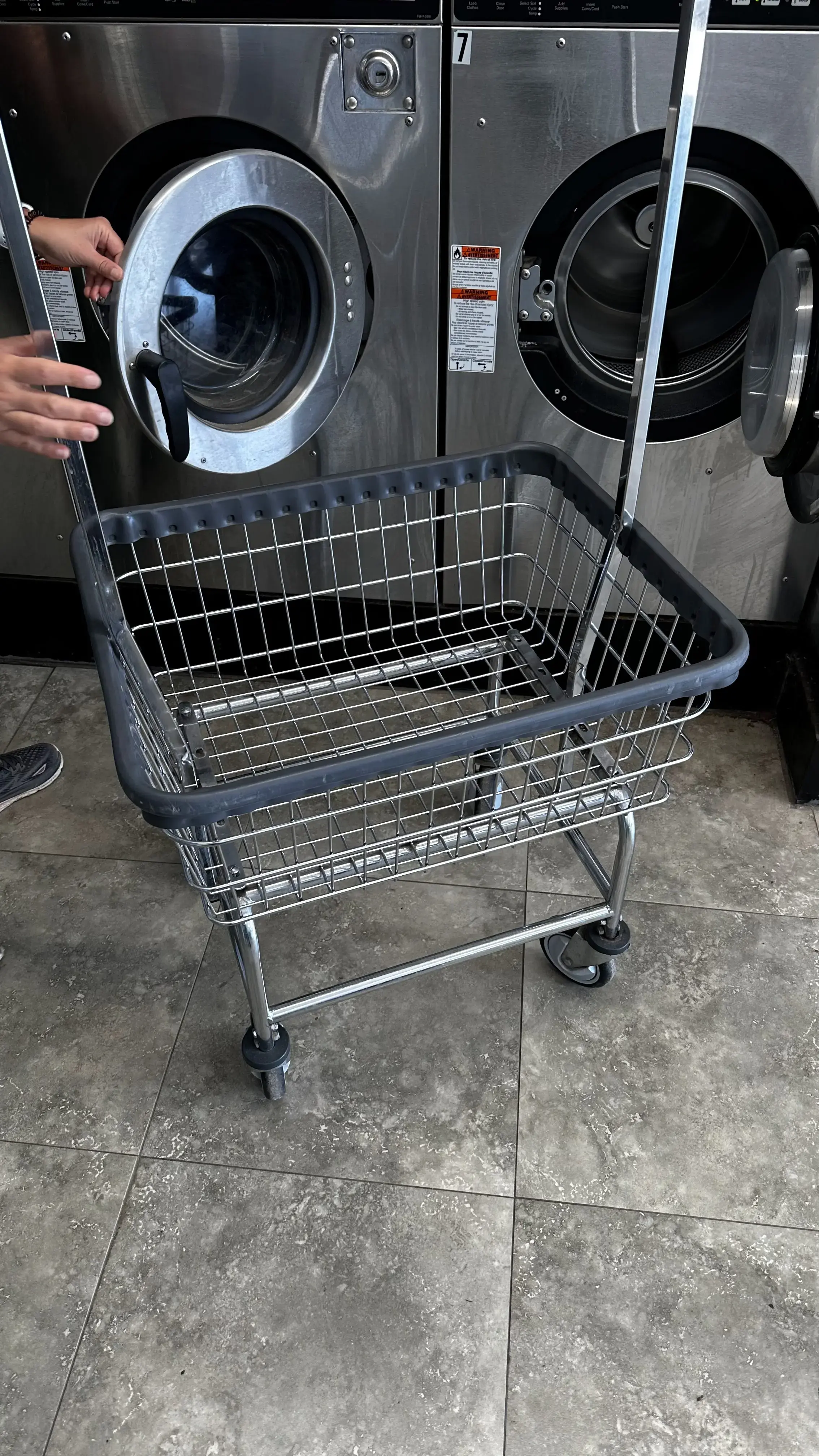 B&B's Laundromat - Image 16