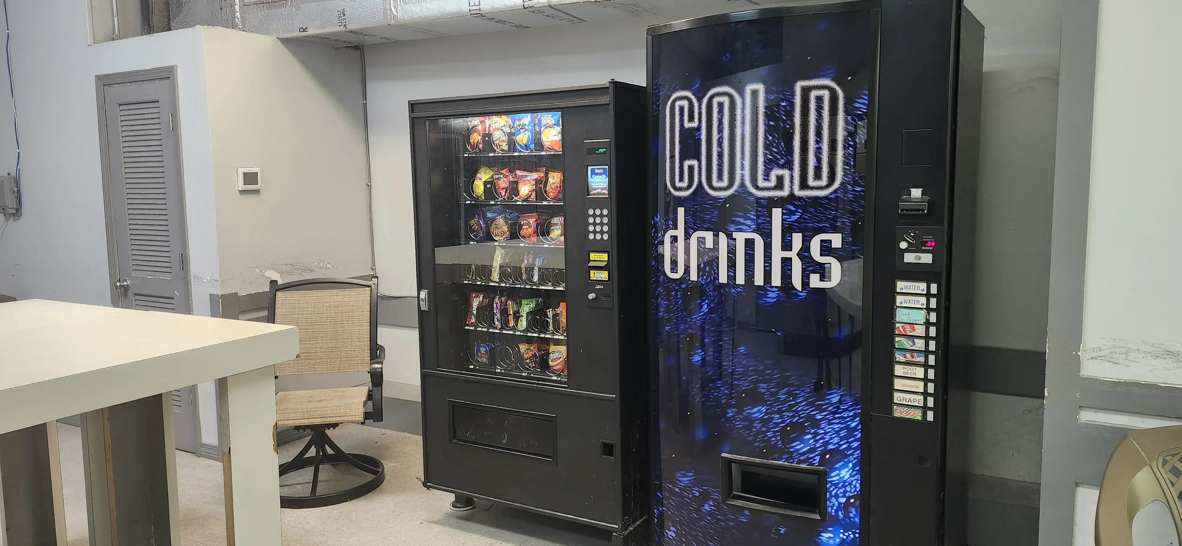 Beach Laundry - Image 15