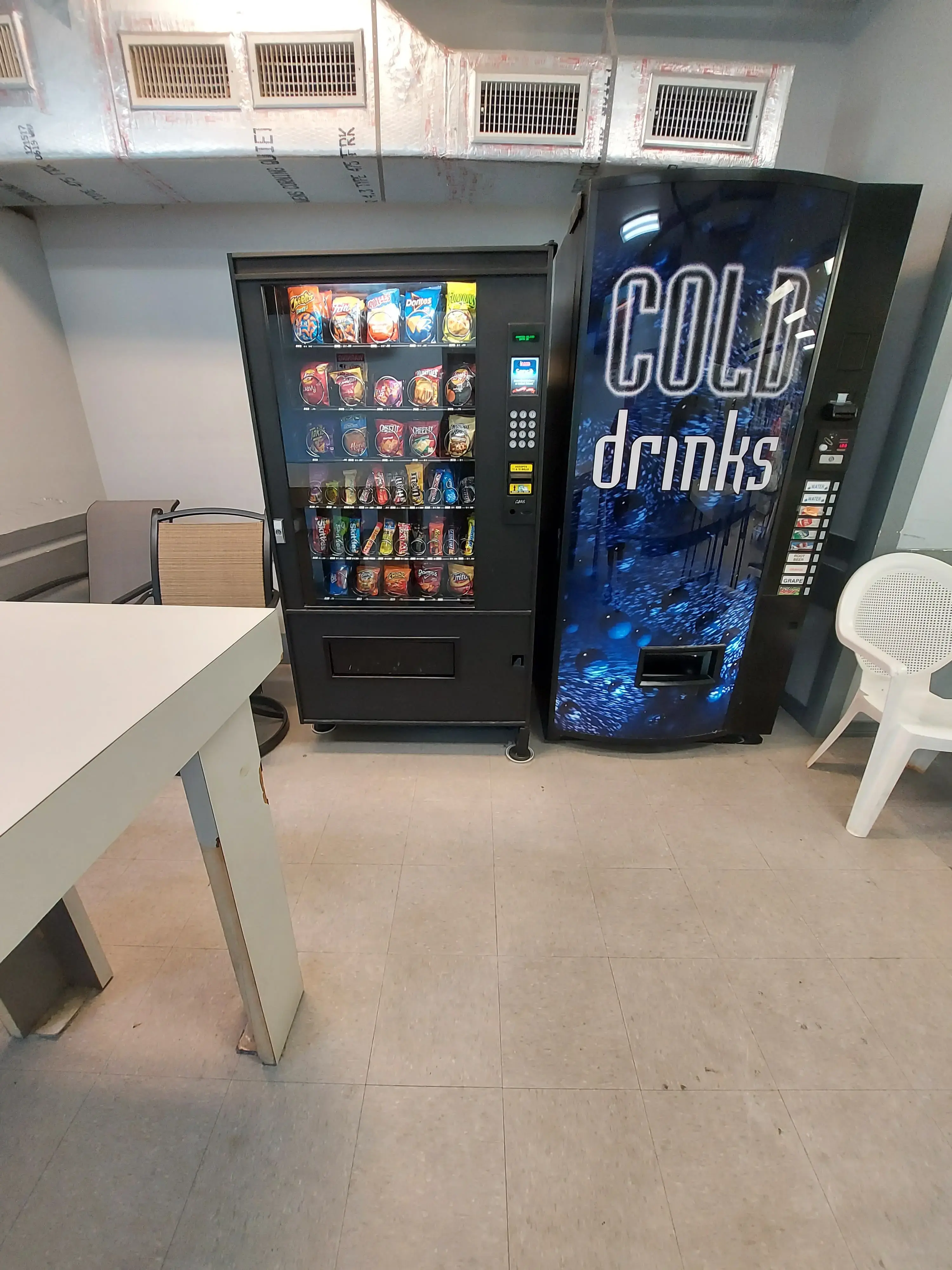 Beach Laundry - Image 6