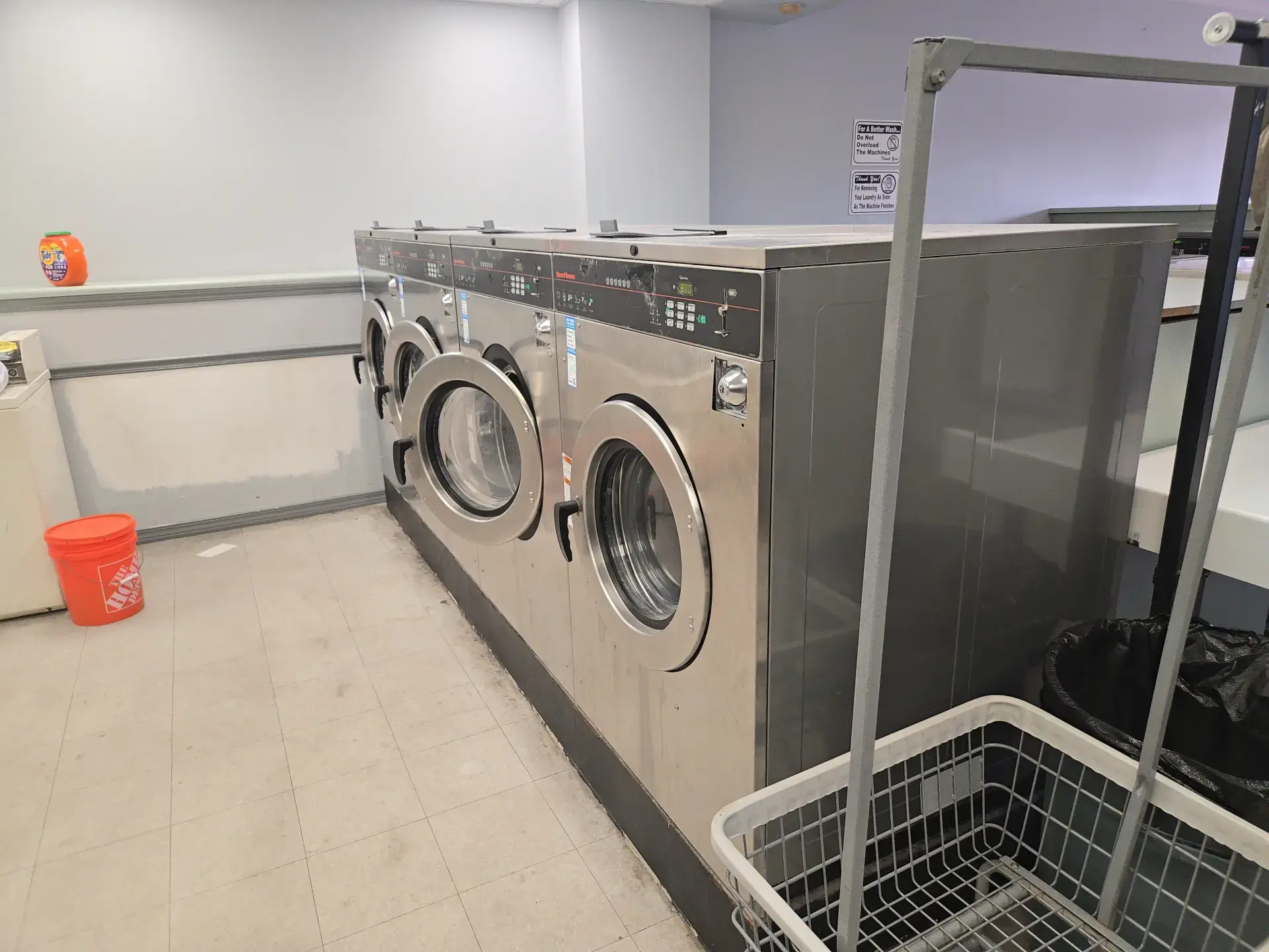 Beach Laundry thumbnail 2