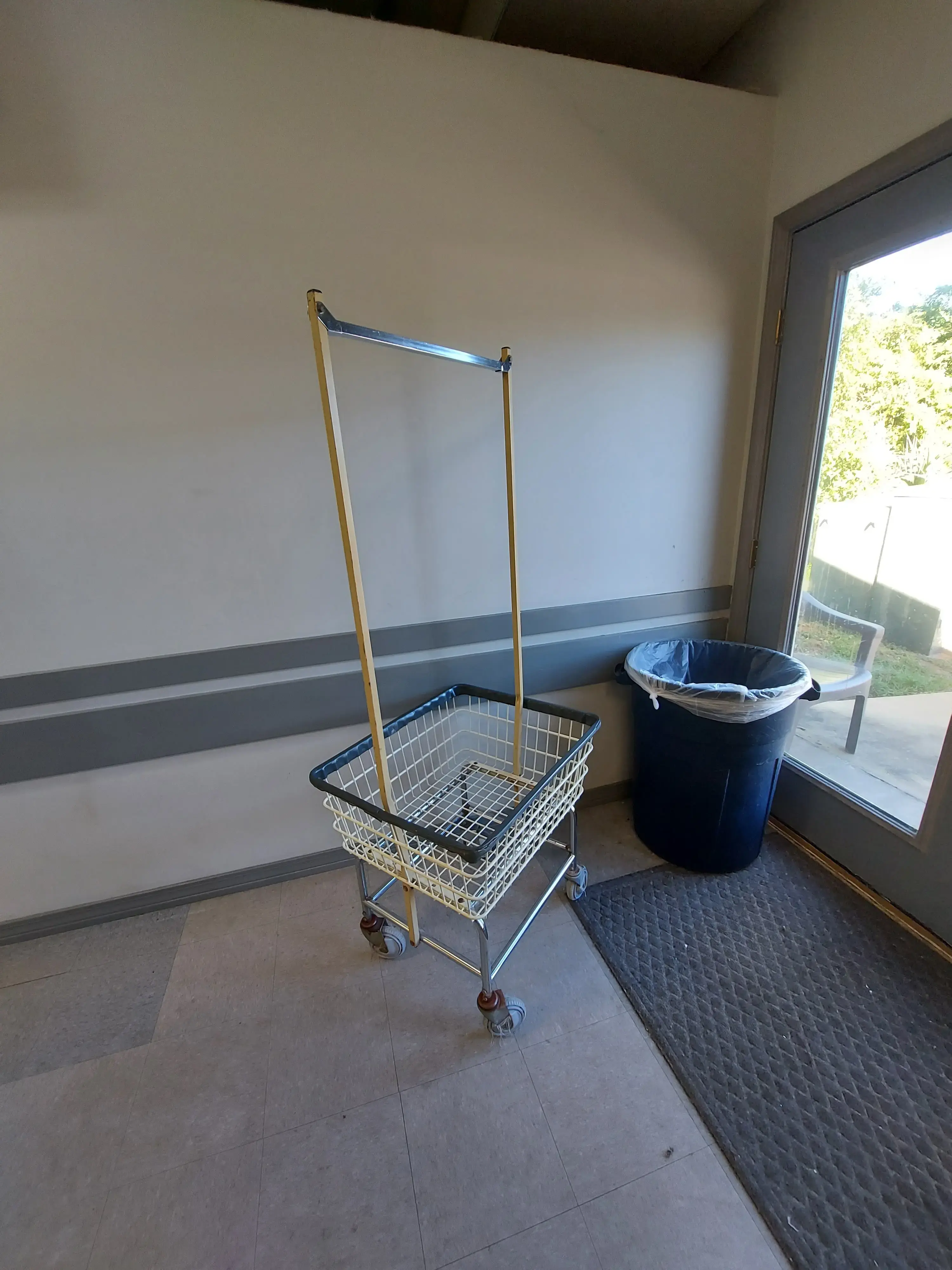 Beach Laundry thumbnail 20