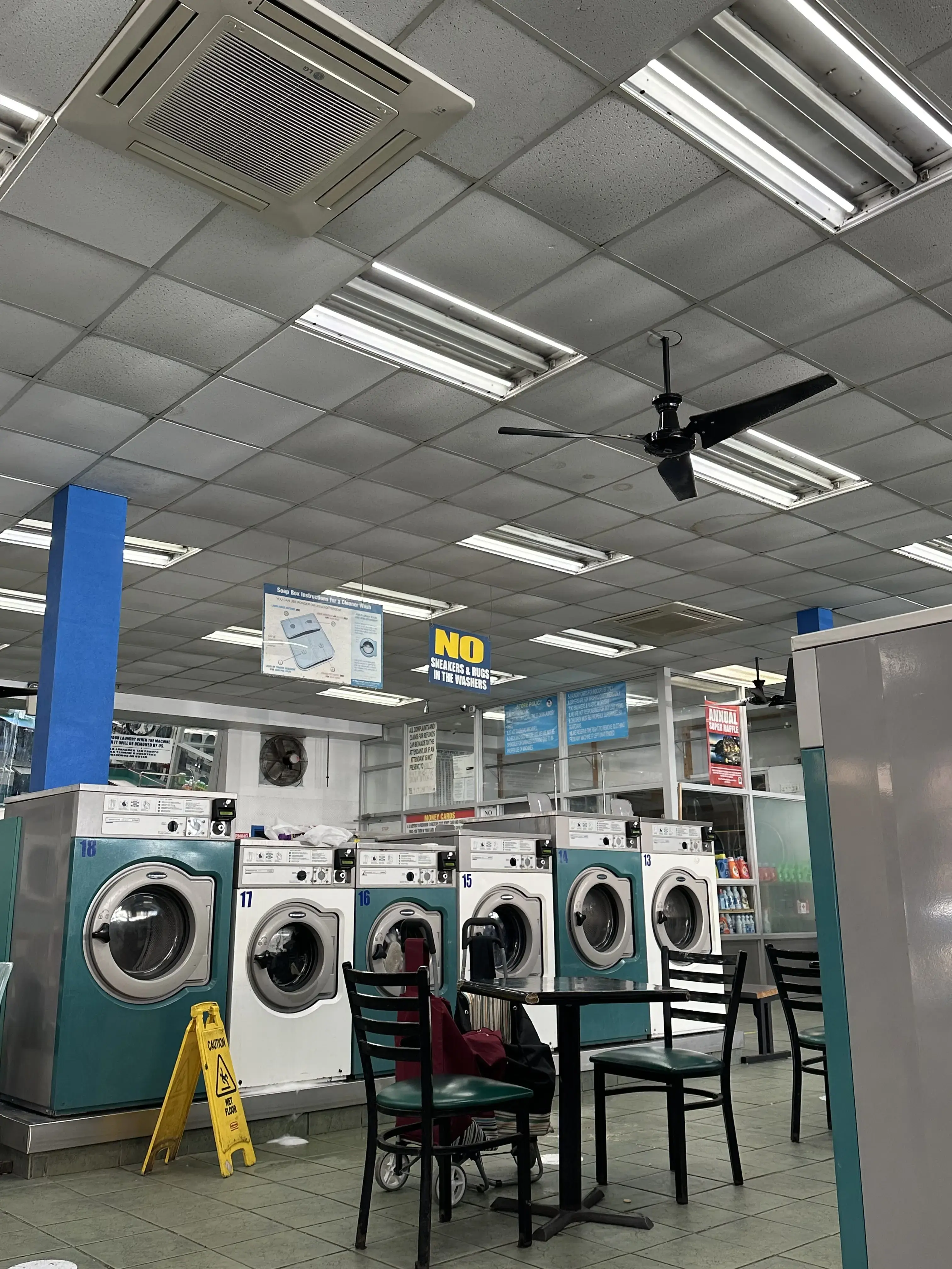 BEACH LAUNDRY WORLD thumbnail 6