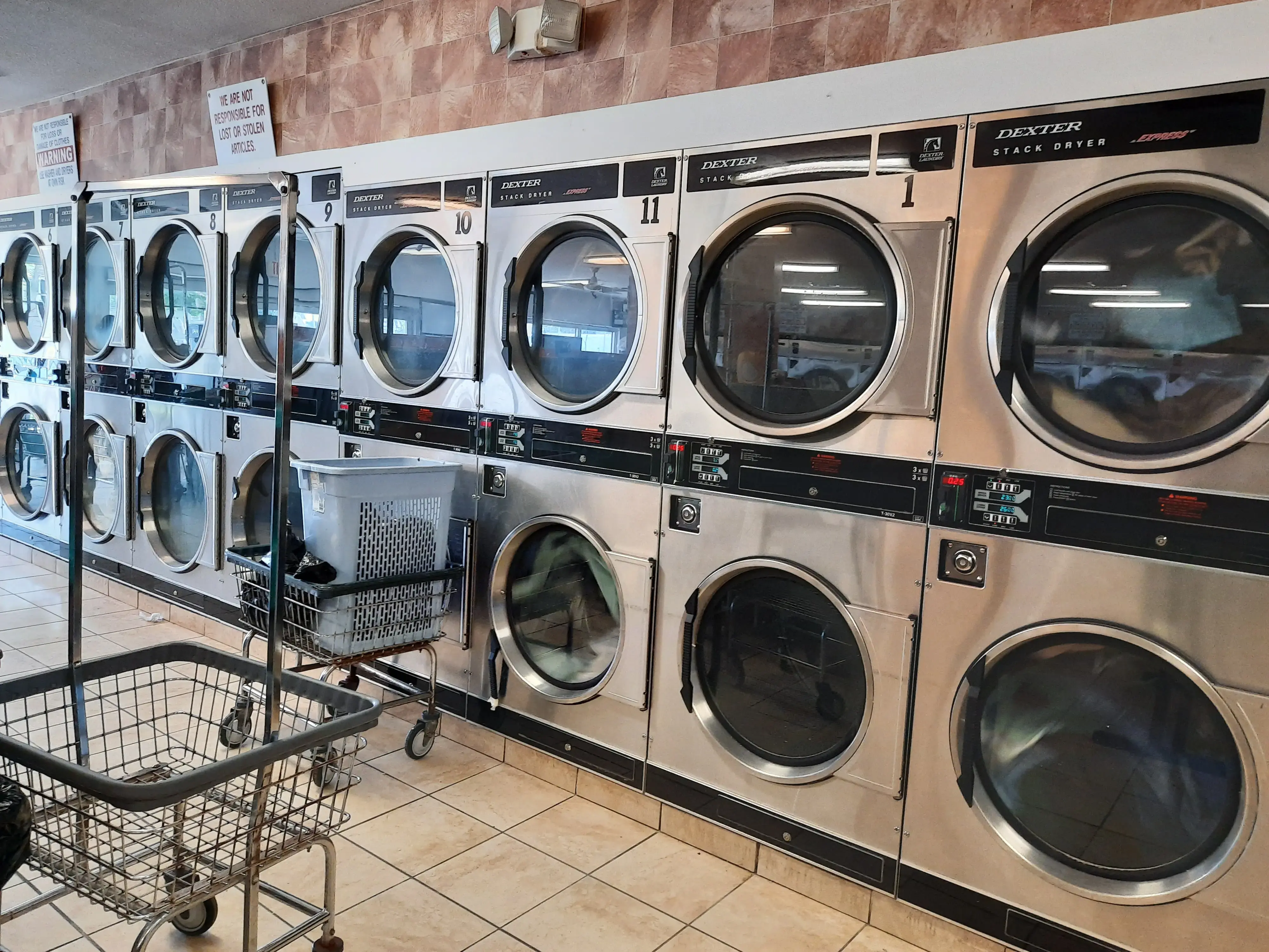 Beach Maytag Laundry - Image 12