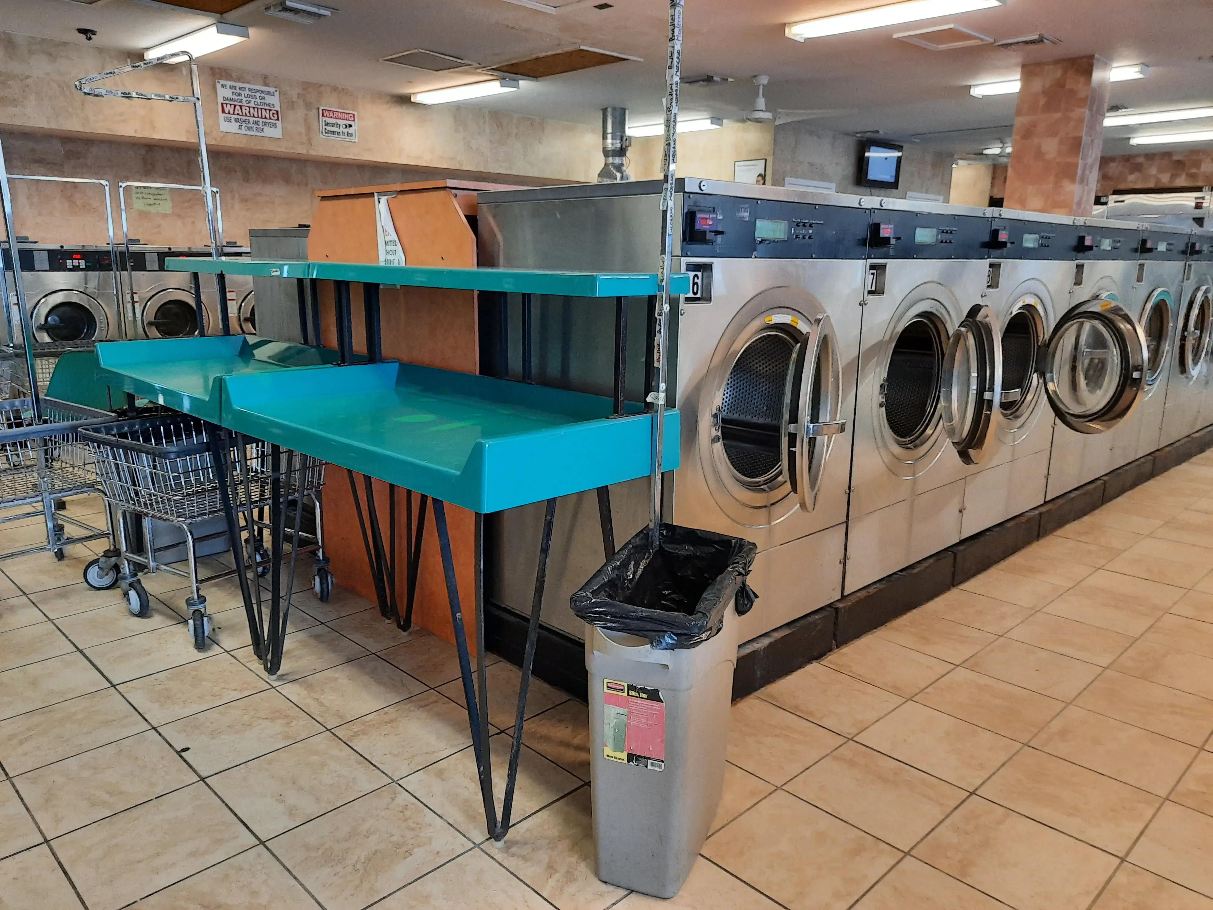 Beach Maytag Laundry - Image 14