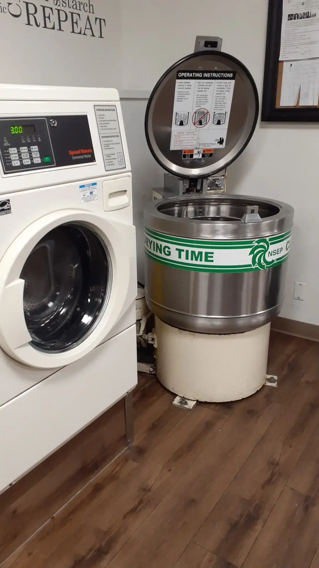 Beachside Del Mar Laundromat - Image 18