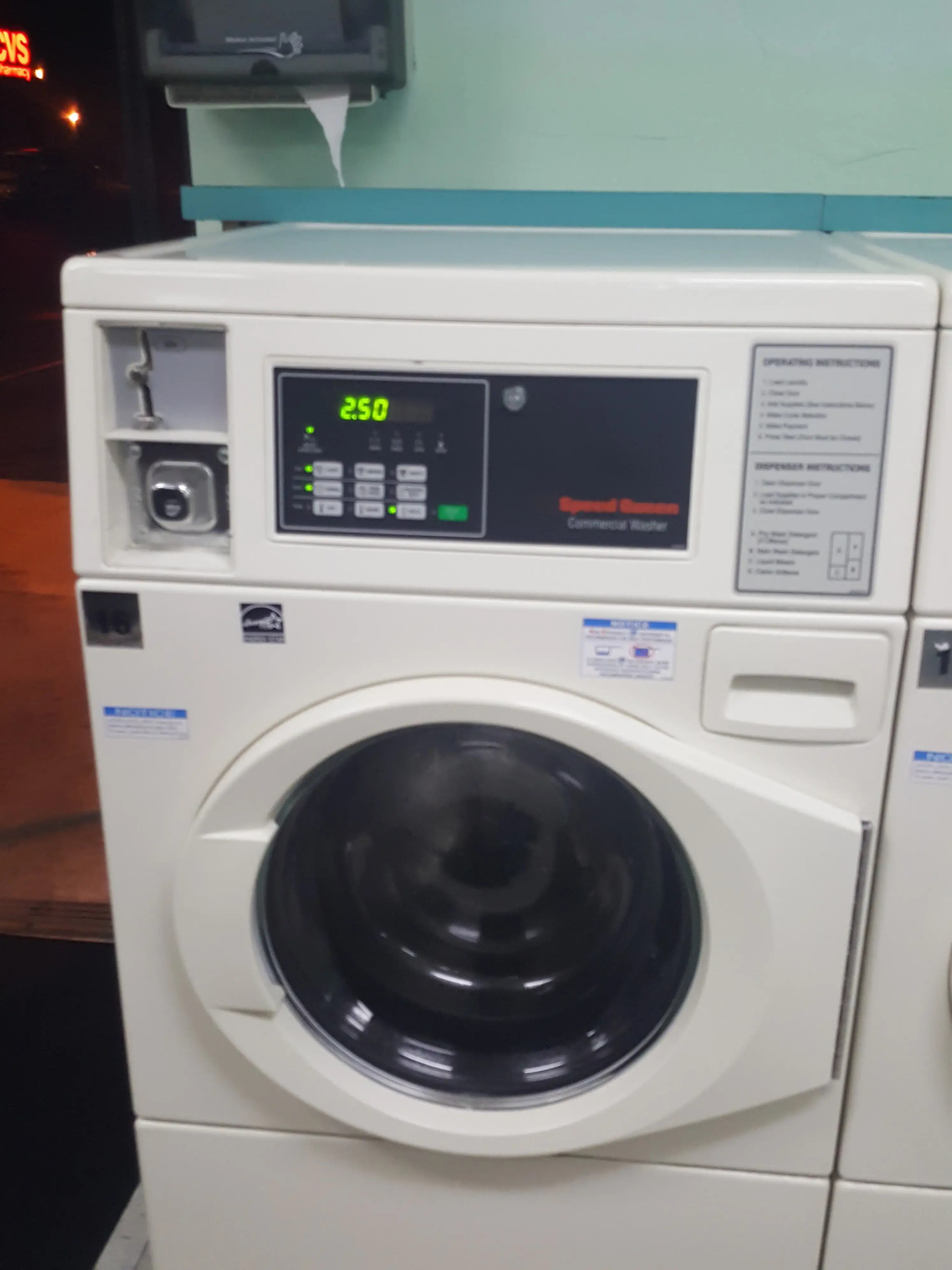 Beachside Del Mar Laundromat thumbnail 12