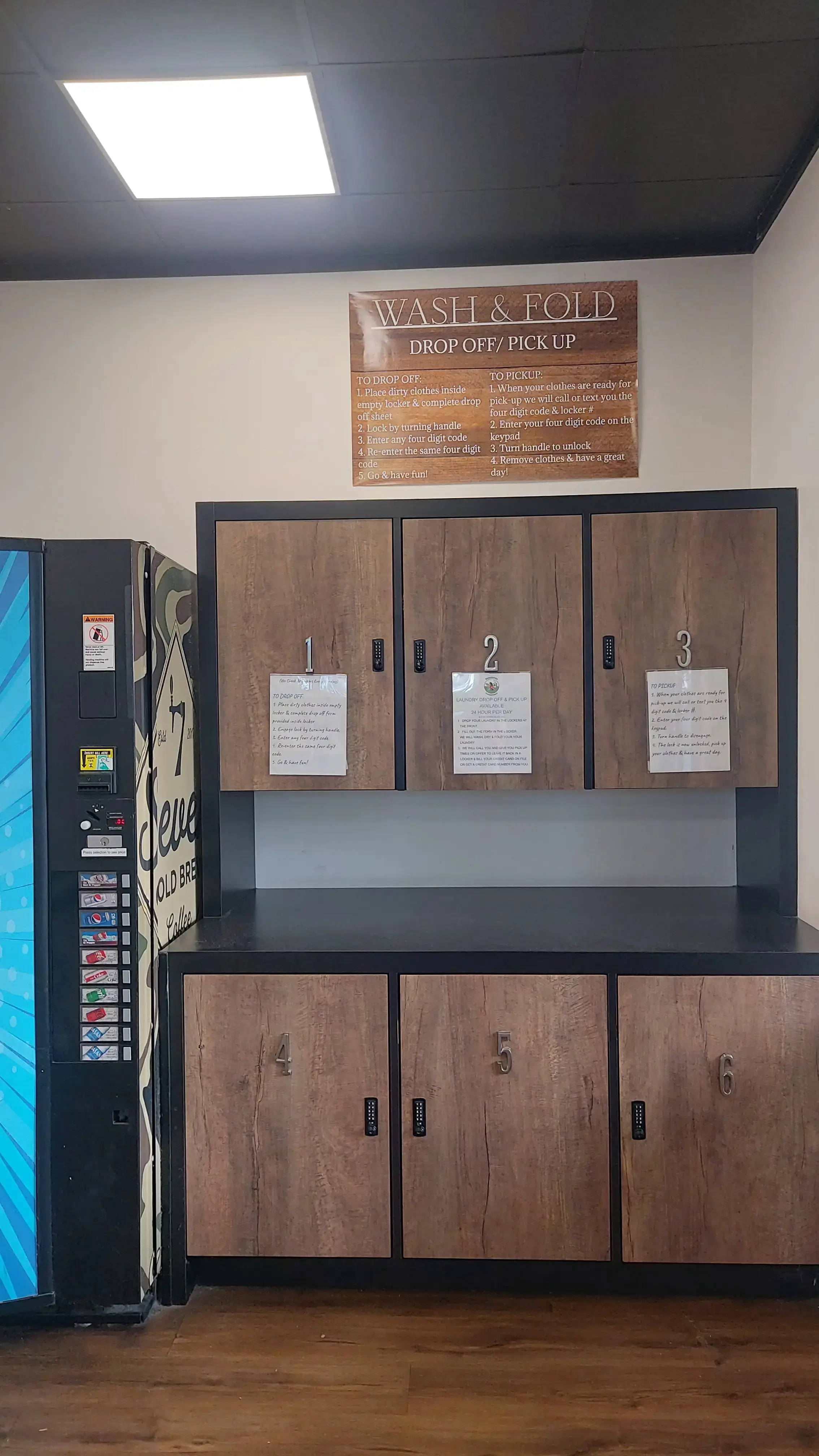 Beachside Del Mar Laundromat thumbnail 3