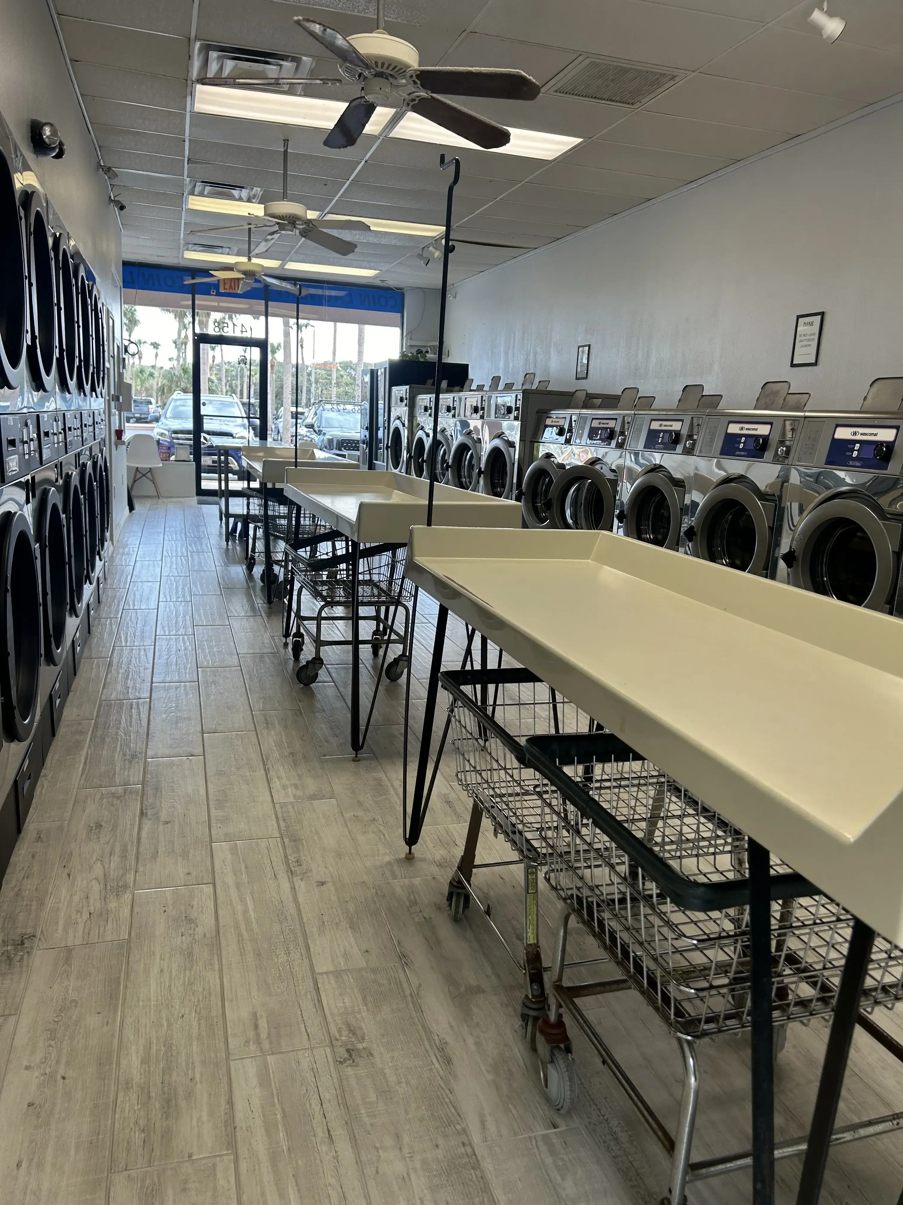 Beachside Laundry thumbnail 14