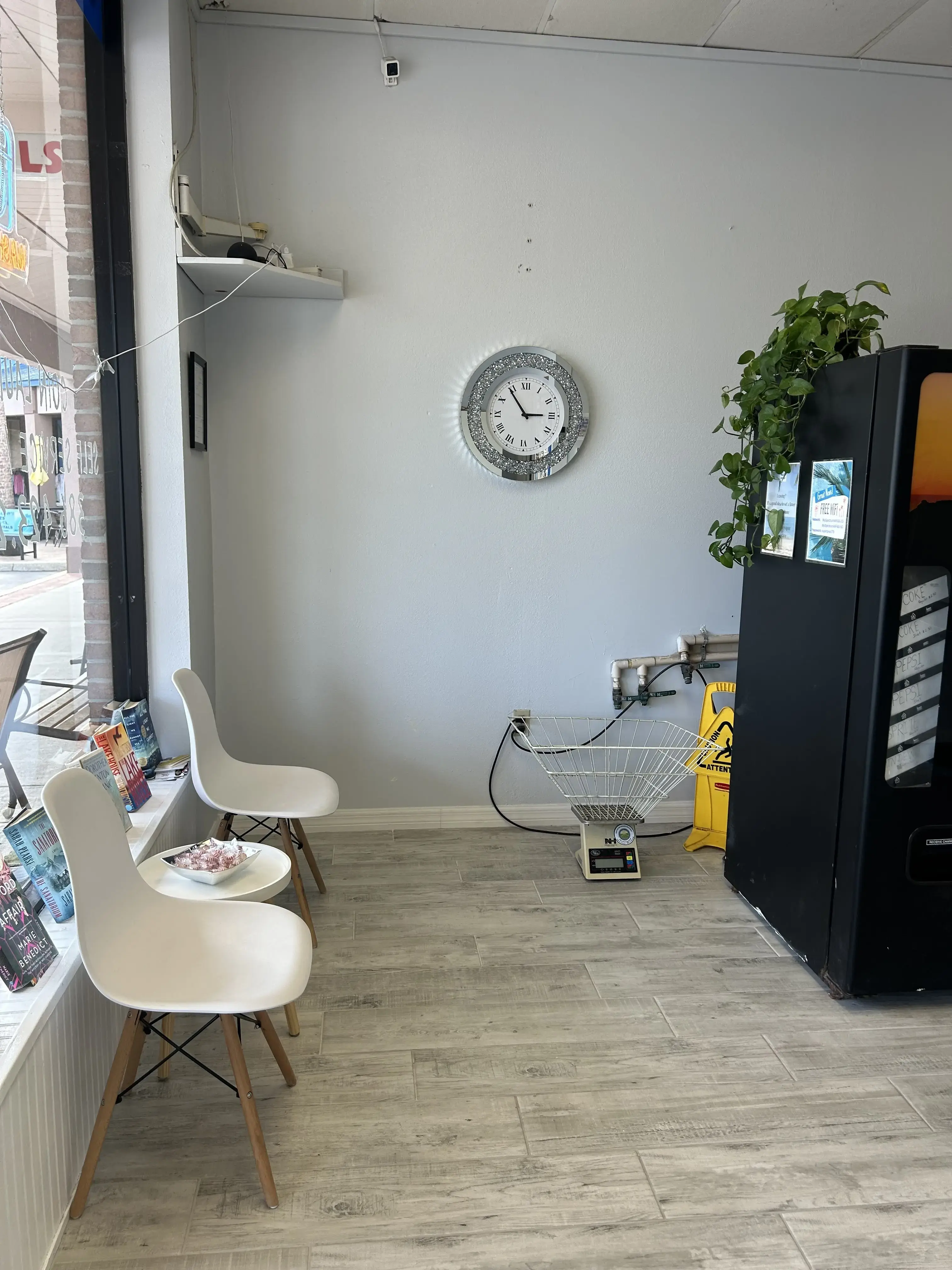 Beachside Laundry - Image 8