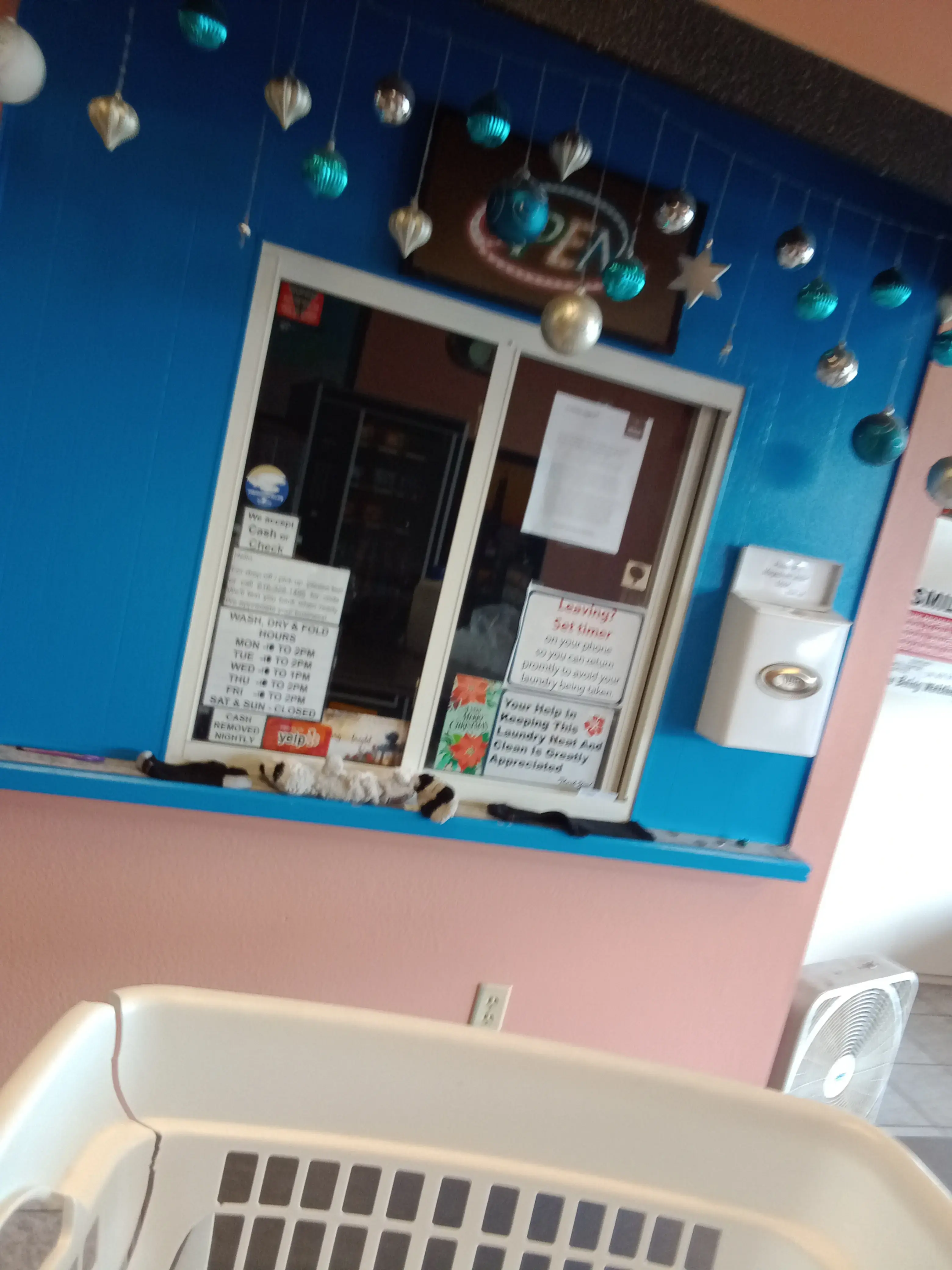 Beachside Laundry - Image 17