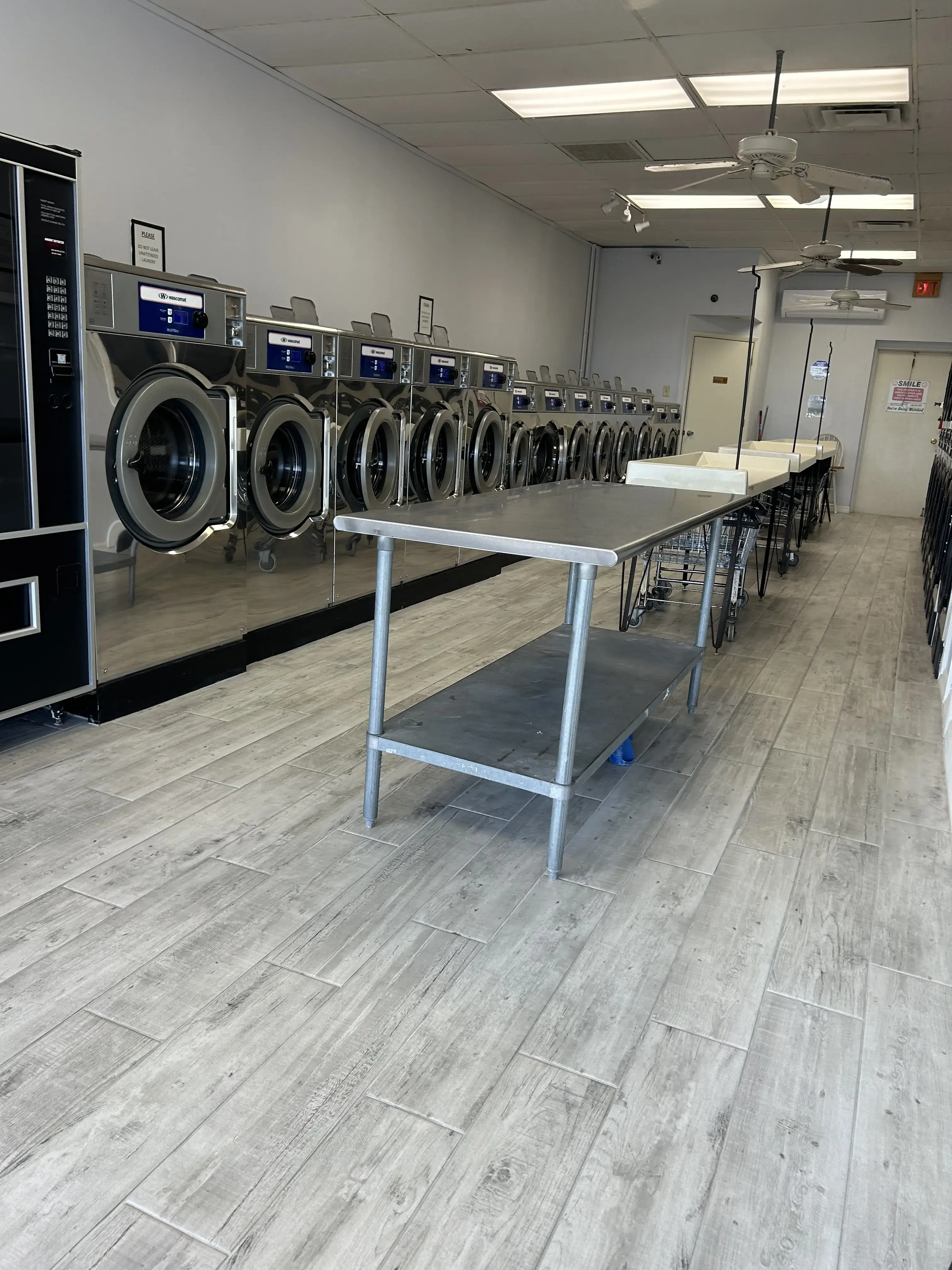 Beachside Laundry - Image 7