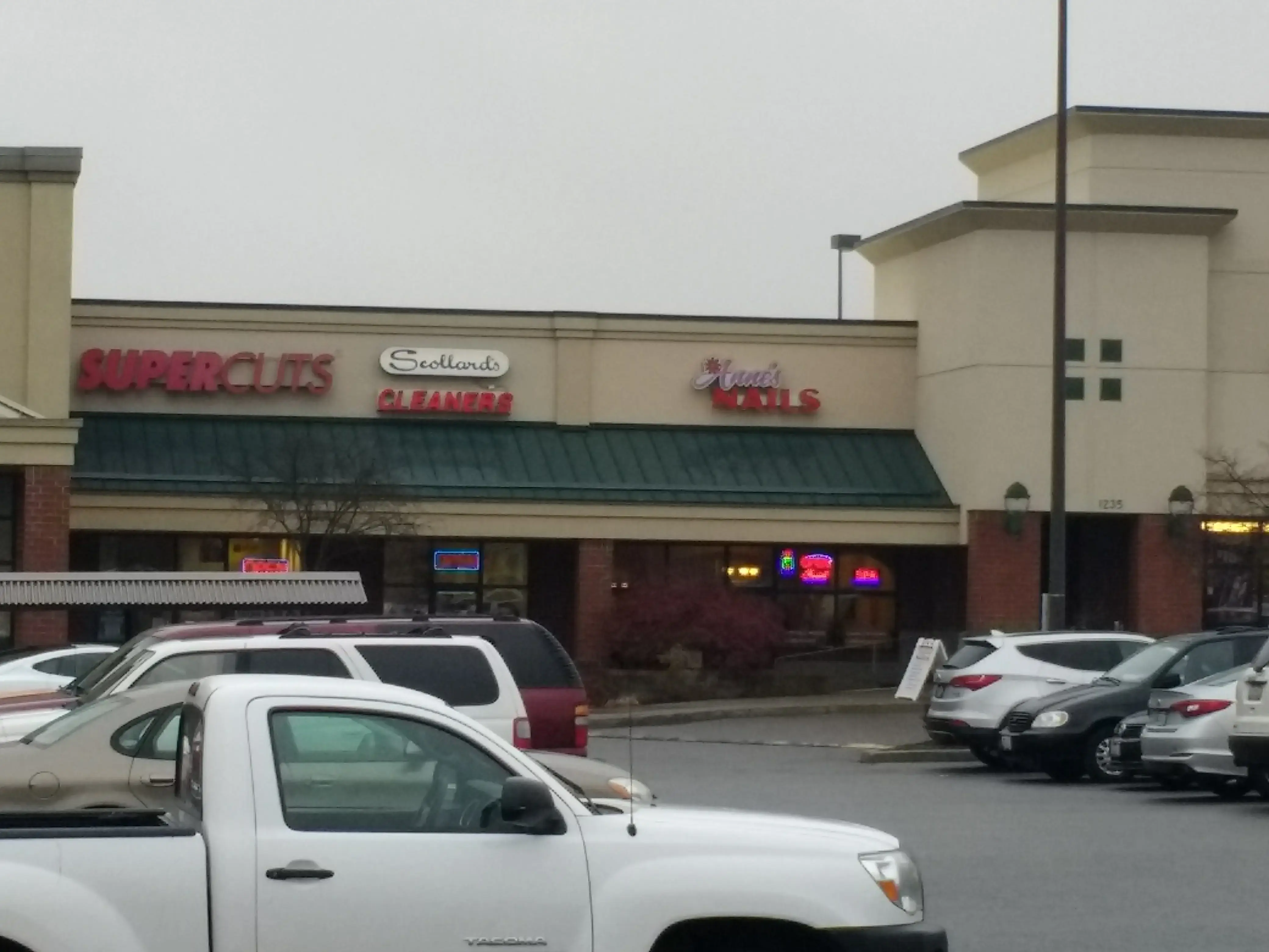 Beacon Cleaners - Image 4