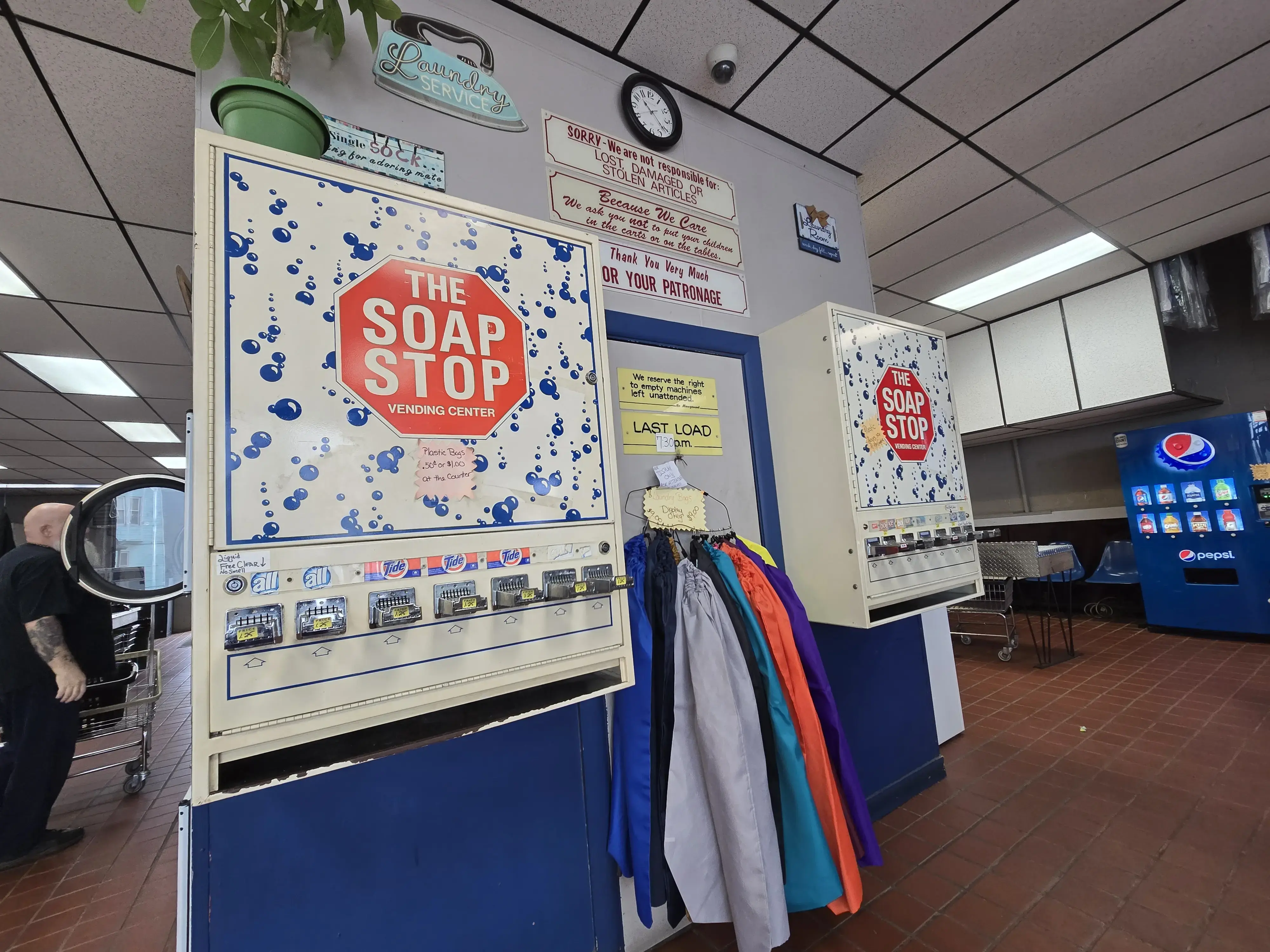 Beal's Cleaners & Laundromat - Image 4