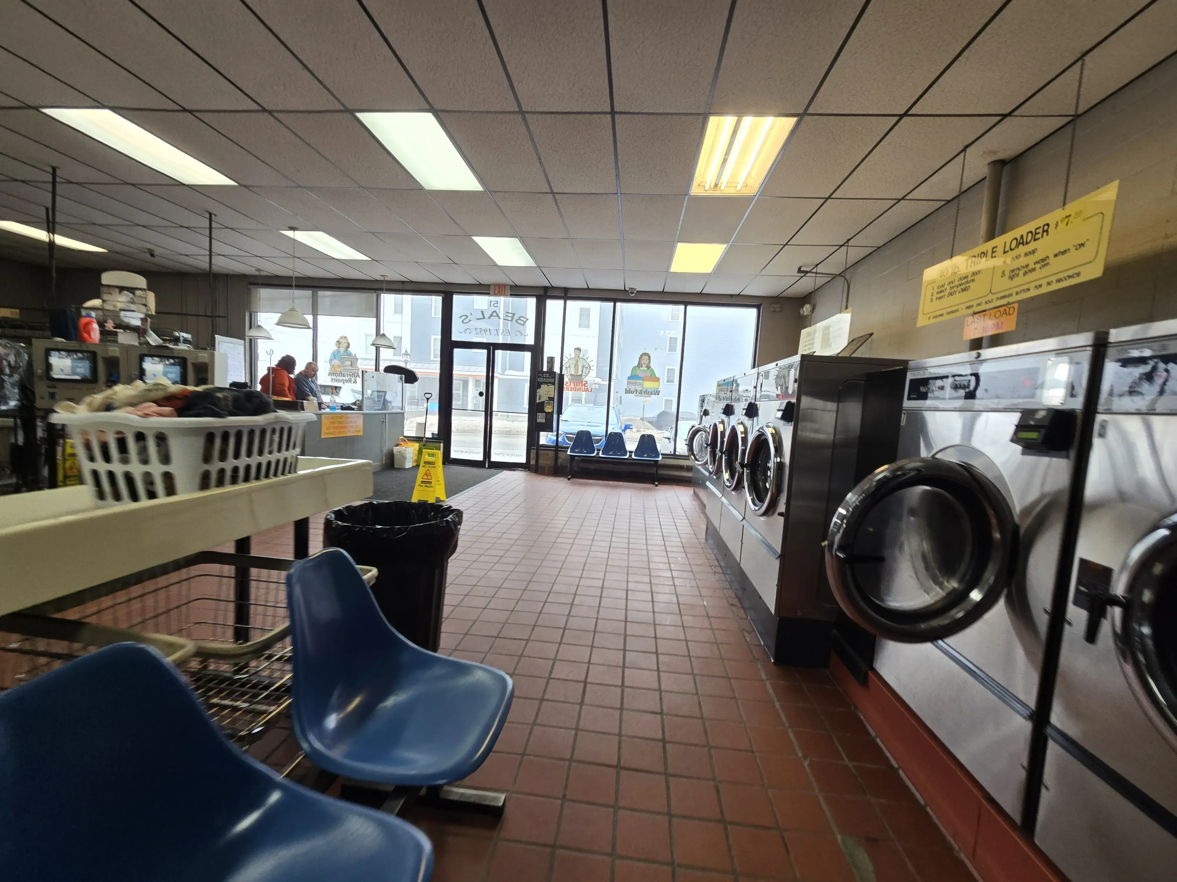 Beal's Cleaners & Laundromat - Image 1