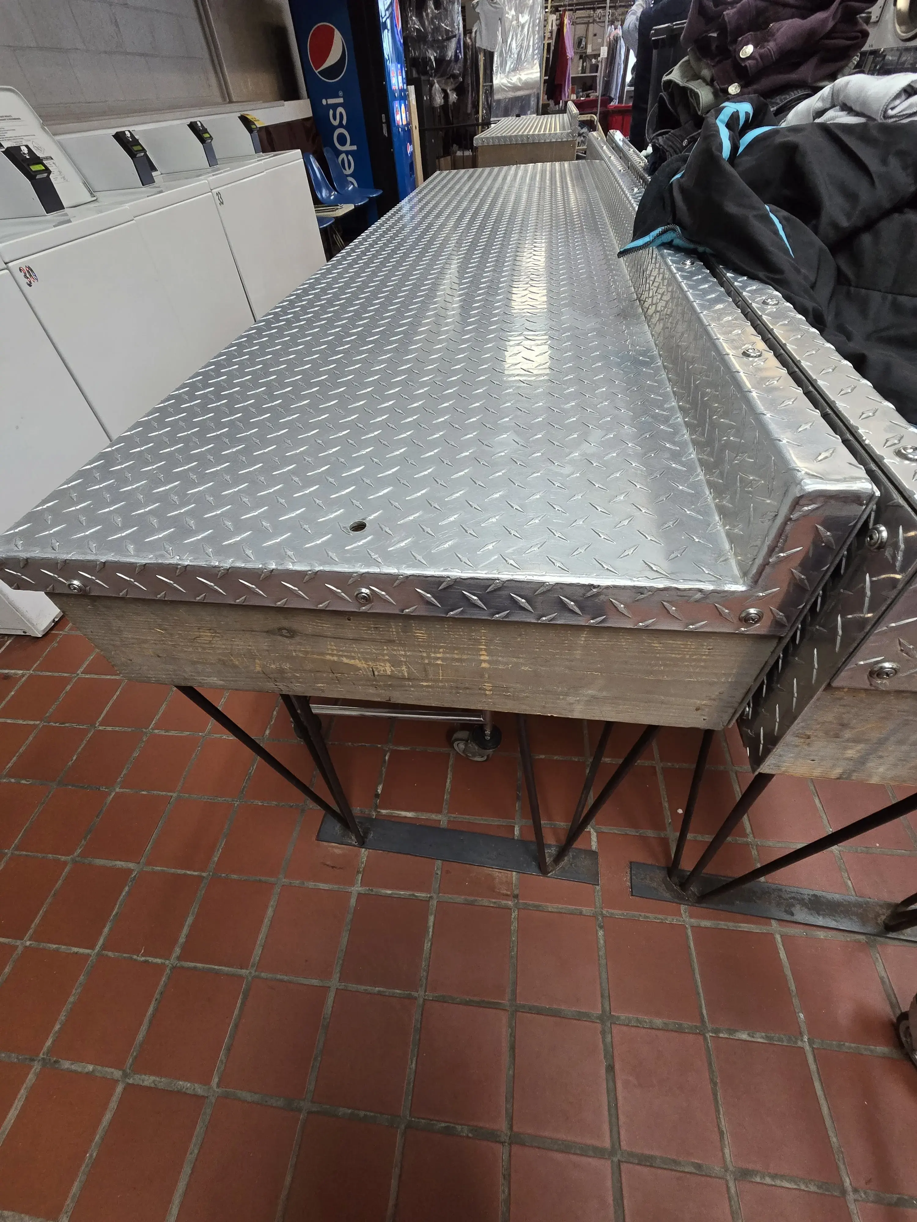 Beal's Cleaners & Laundromat thumbnail 17