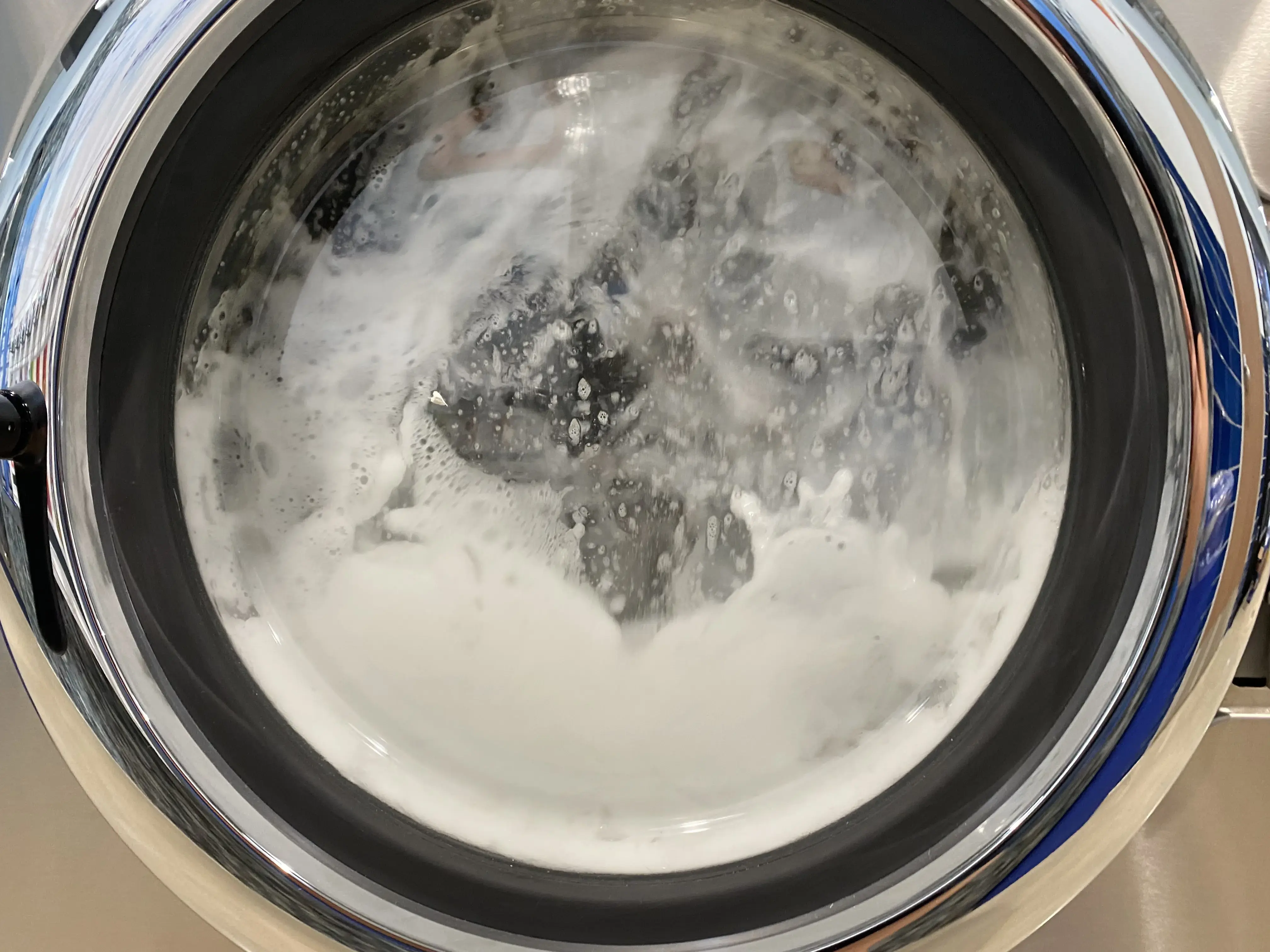 Bear Necessities Laundromat - Image 6