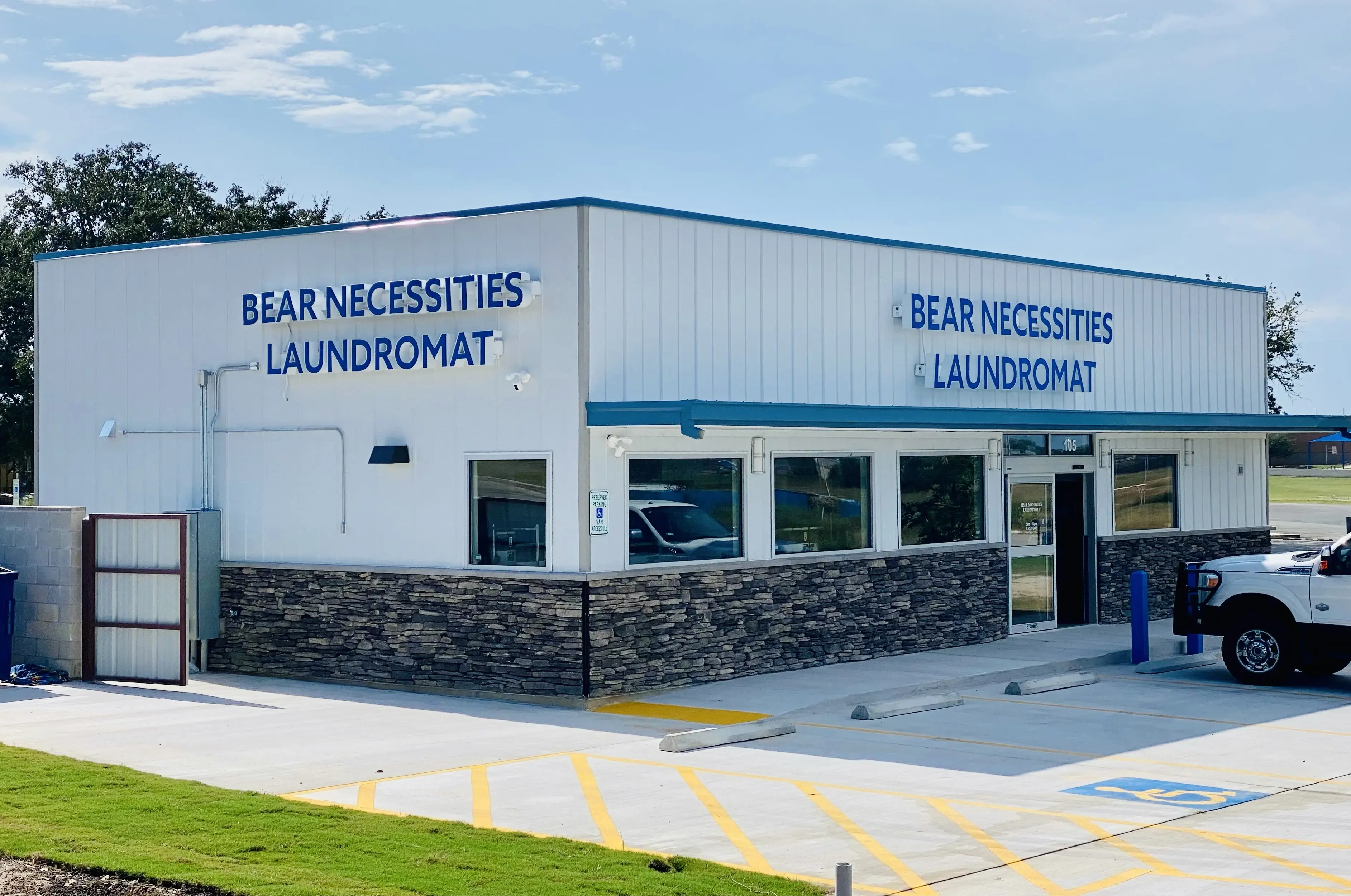 Bear Necessities Laundromat - Image 5