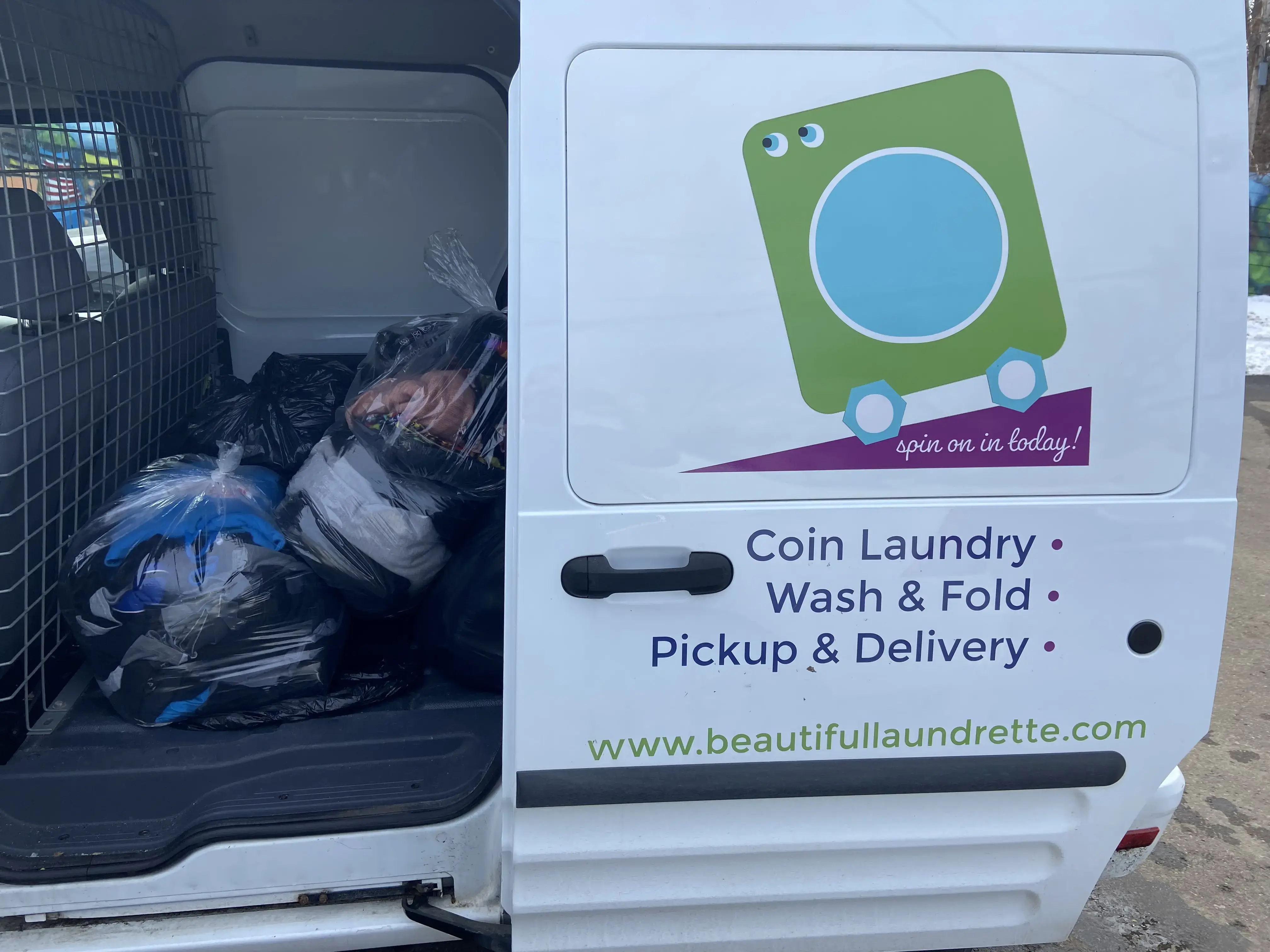 Beautiful Laundrette thumbnail 14