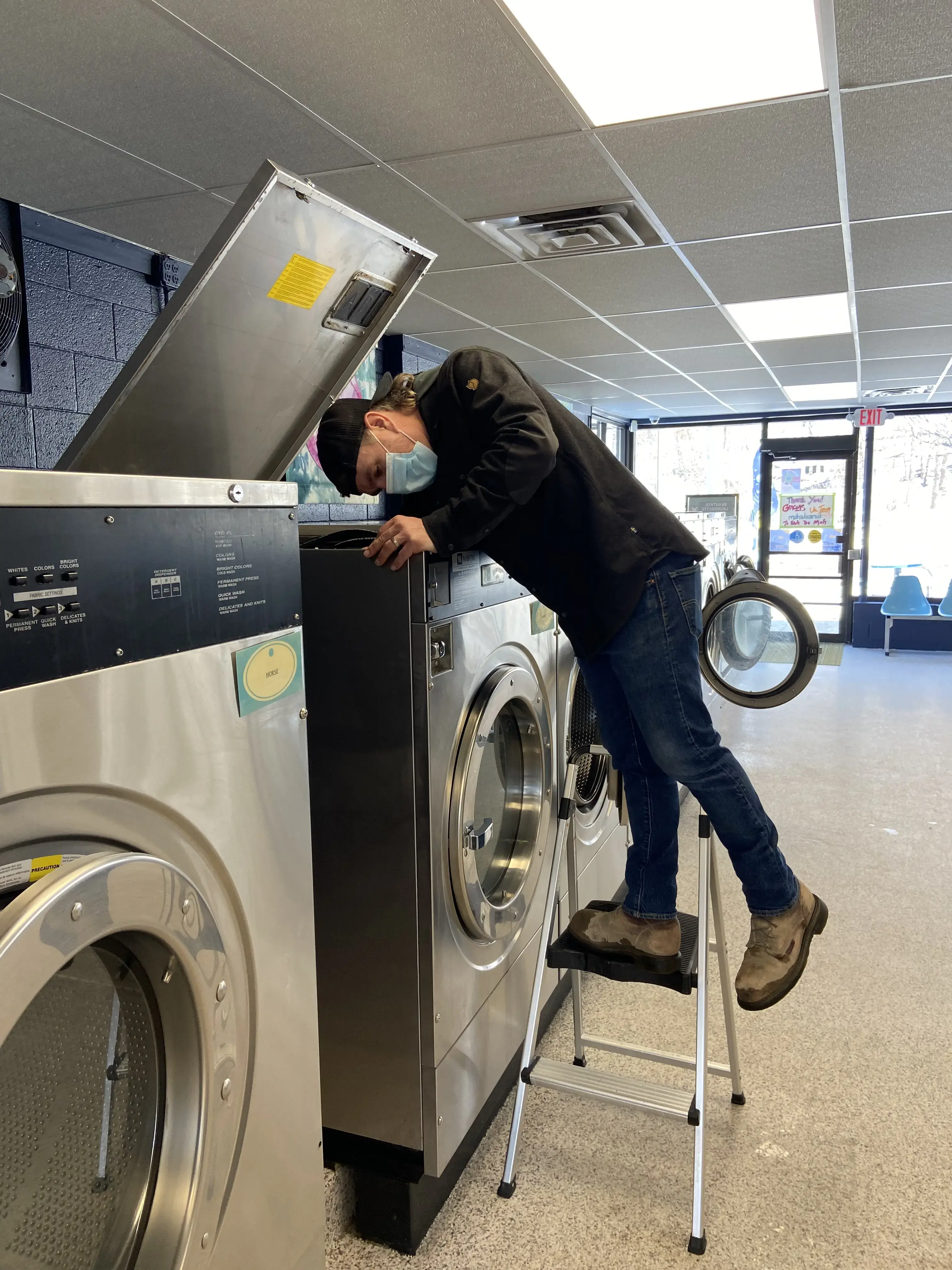 Beautiful Laundrette - Image 10